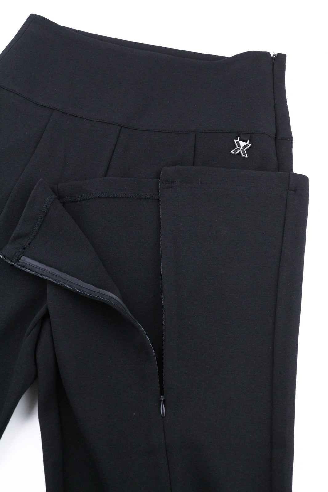 JOHN RICHMOND moteriškos kelnės S, juodos, platėjančios, užtrauktuku, aukštu juosmeniu, laisvalaikio kirpimas 