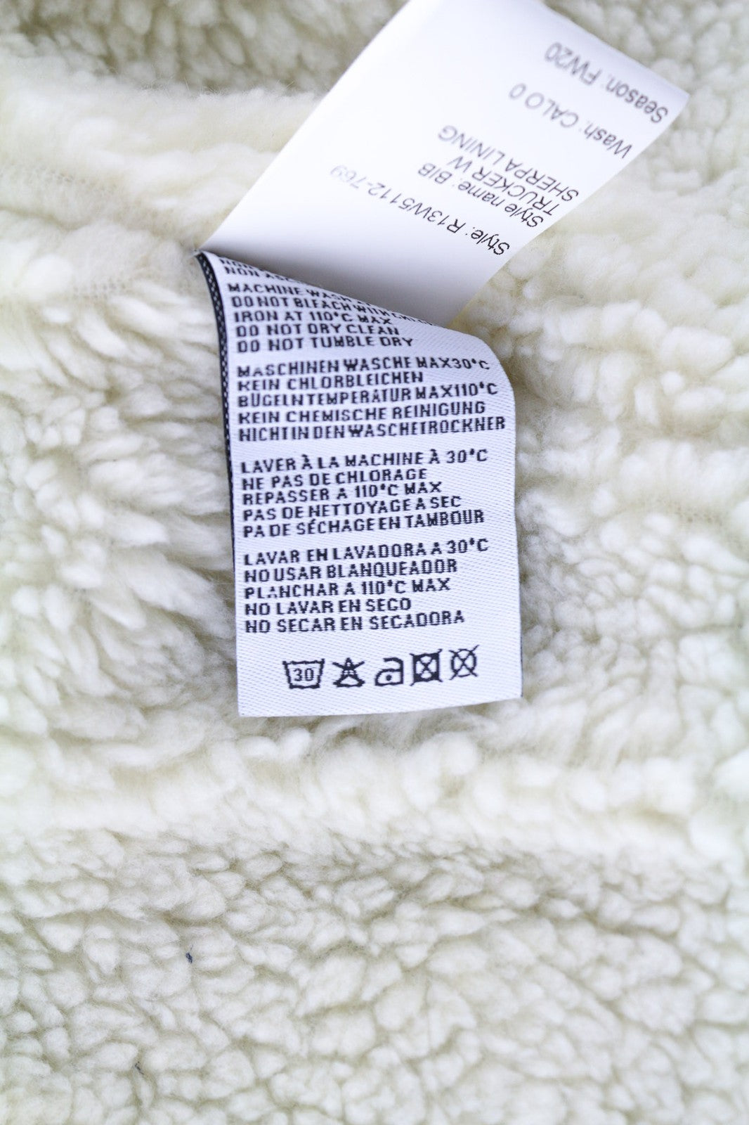 R13 Bib Trucker vyriška striukė M su šerpų pamušalu, džinsine sagomis, vidutinės mėlynos spalvos logotipu 