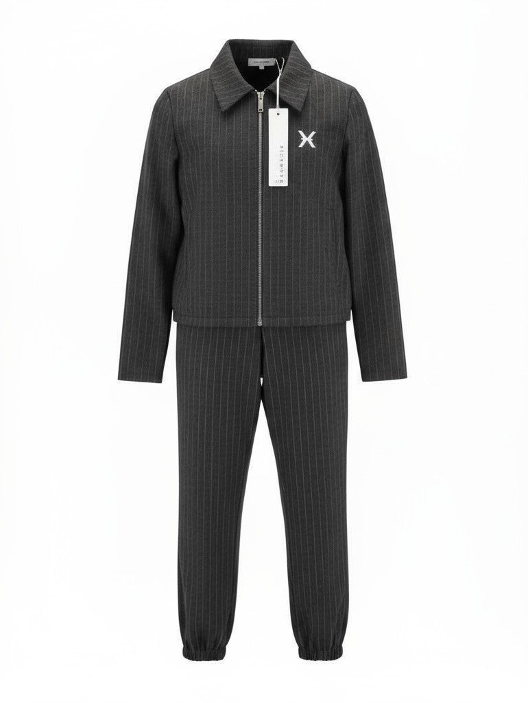 JOHN RICHMOND moteriškas kostiumas S, juodas melanžas, dryžuotas, vieneilis, dviejų dalių 