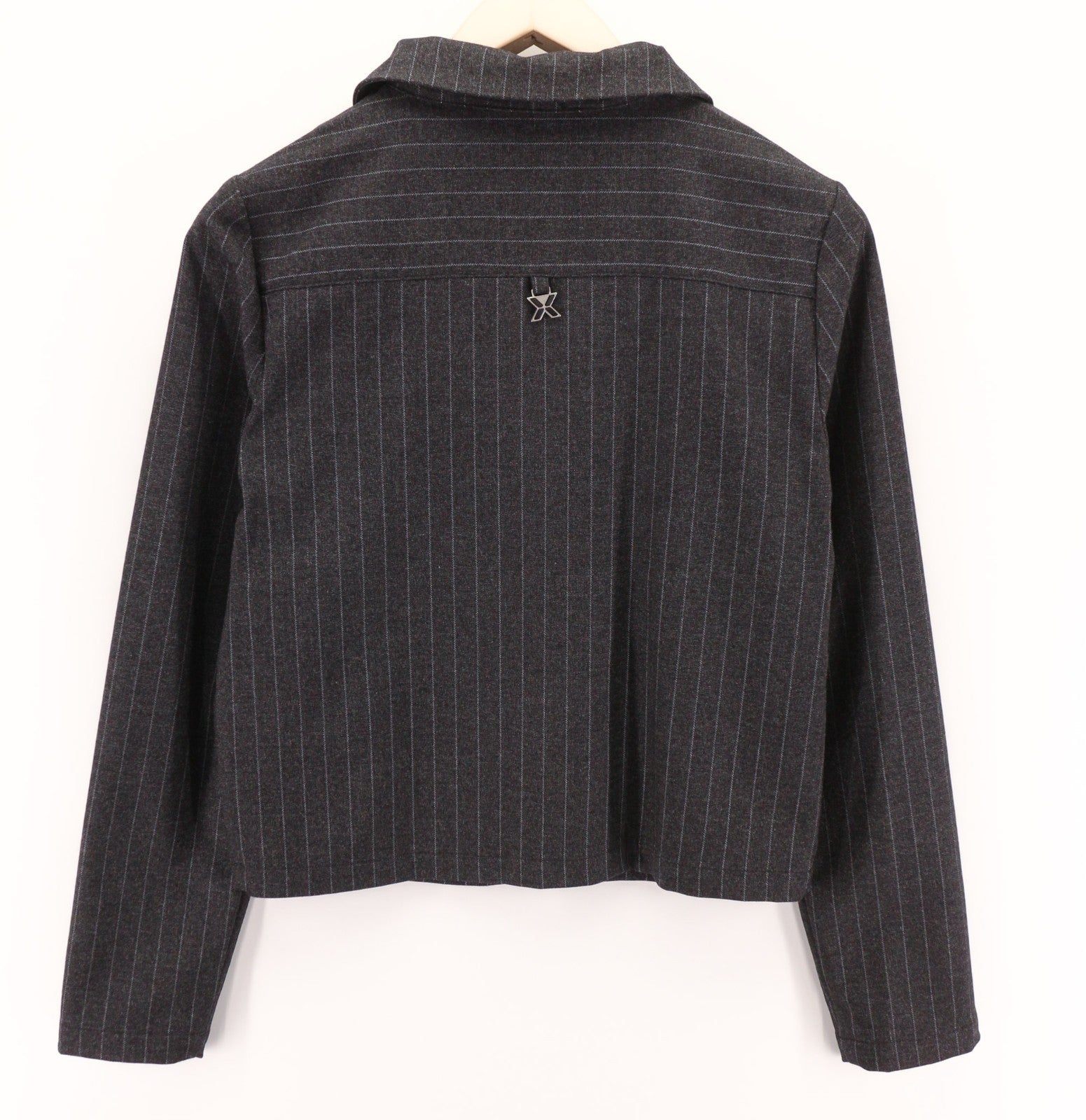 JOHN RICHMOND moteriškas kostiumas S, juodas melanžas, dryžuotas, vieneilis, dviejų dalių 