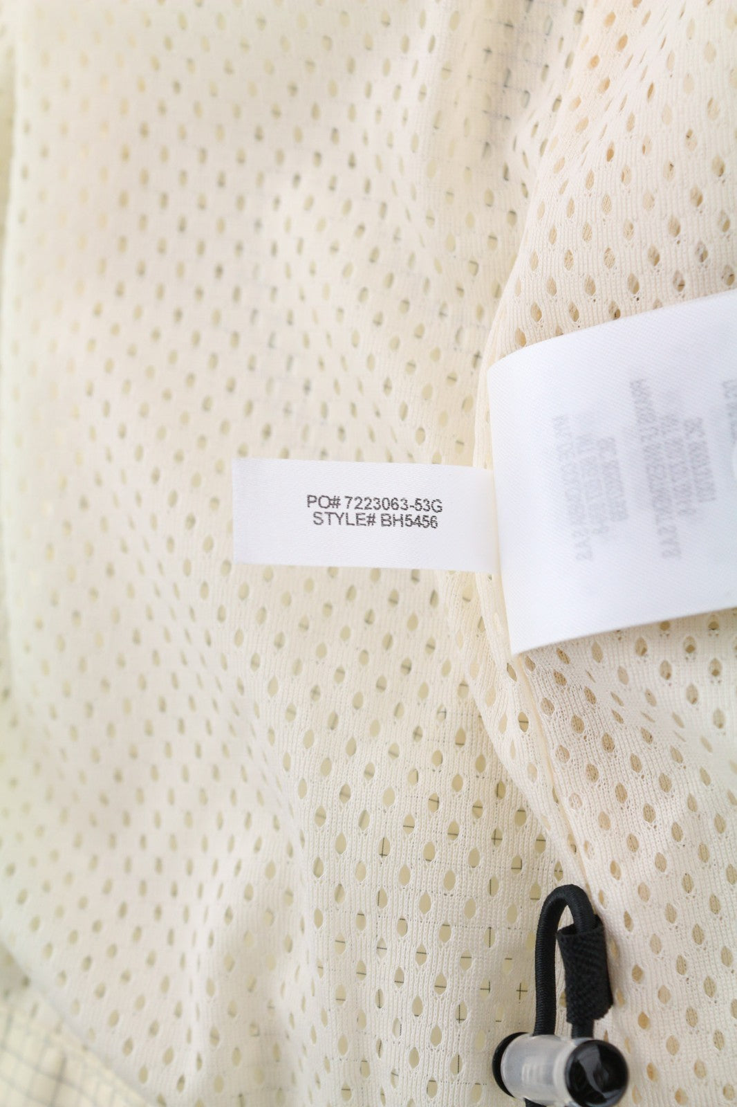 LACOSTE vyriška striukė XL/2XL smėlio spalvos su gobtuvu ir vandeniui atspariu languotu lengvu paltu 