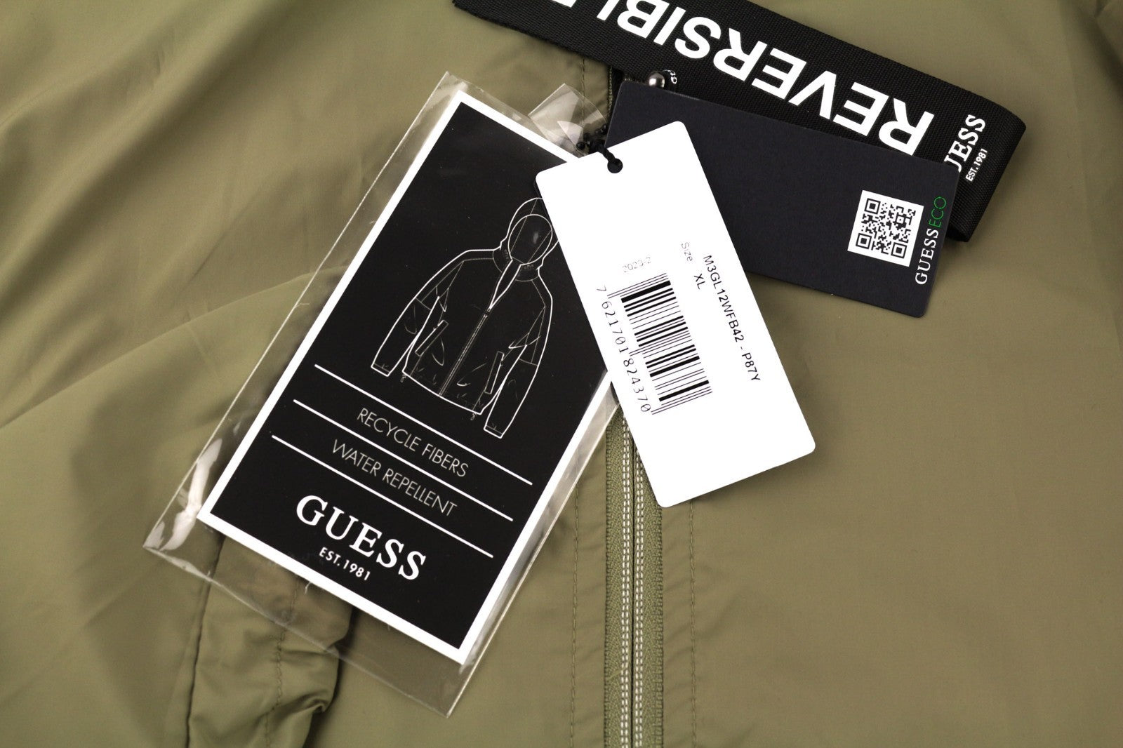 GUESS vyriška striukė XL dydžio, dvipusė, lengva, su gobtuvu, perdirbta, vandeniui atspari 