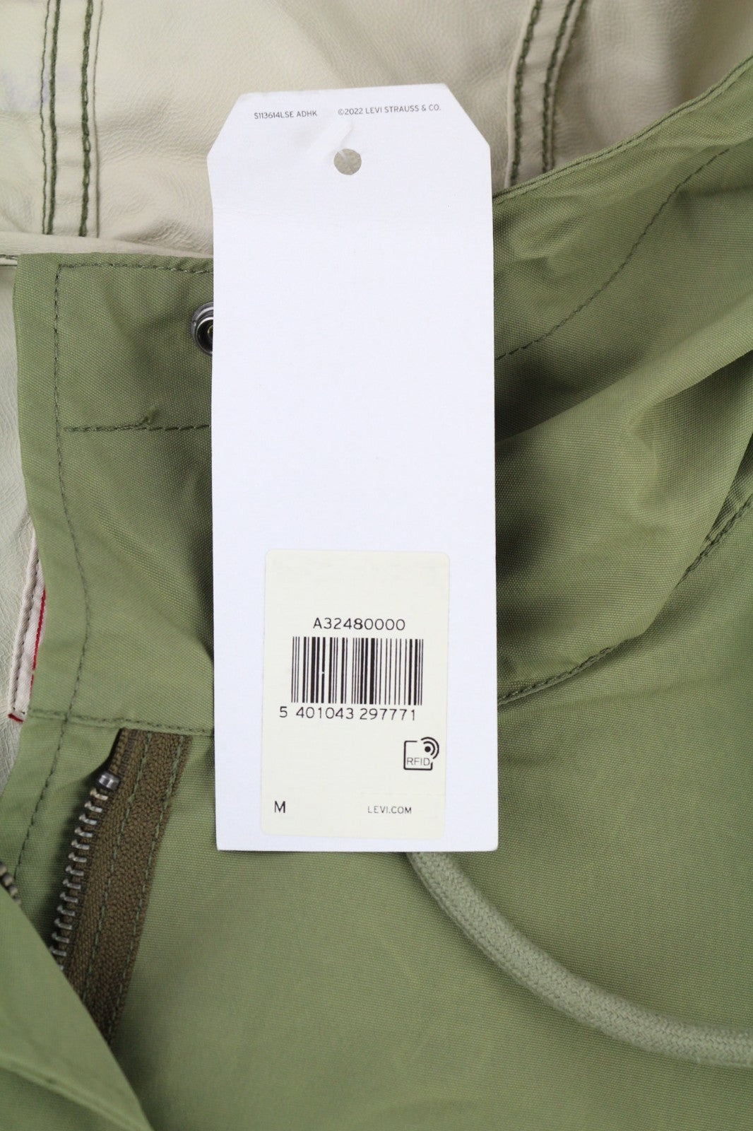 LEVI'S vyriška striukė M vidutinio ilgio, vandeniui atspari, gobtuvu, mėlyna, raišteliu surišama striukė 