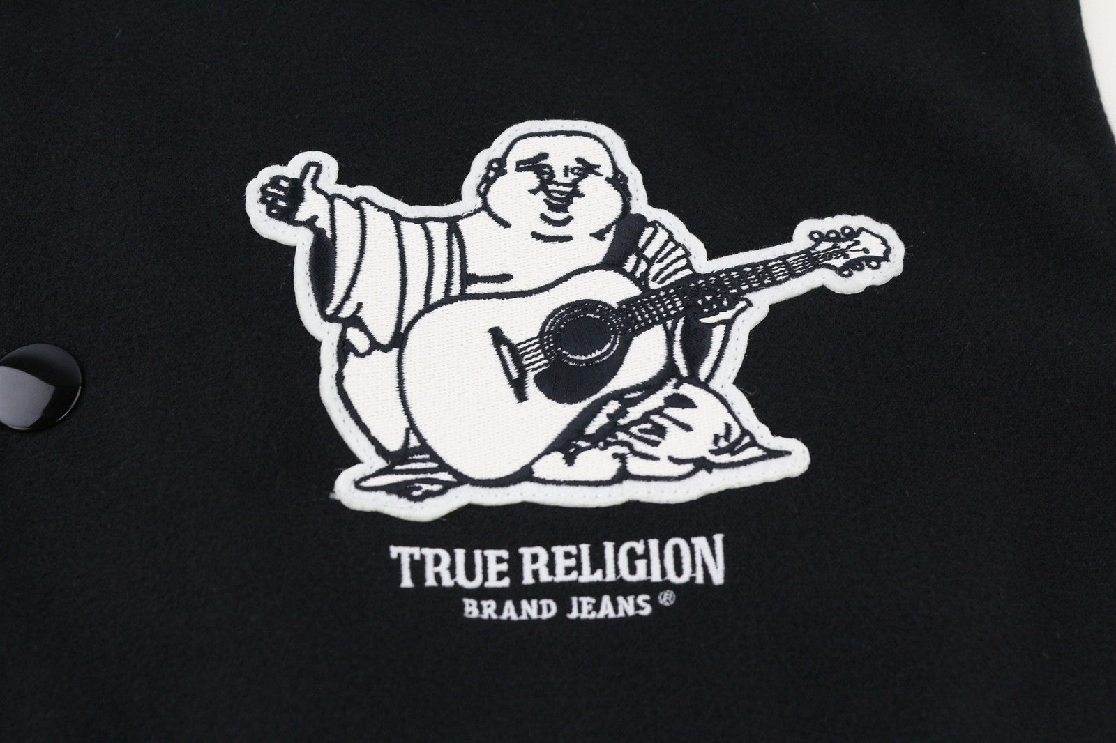 TRUE RELIGION vyriška striukė L, juoda, su dviejų spalvų gobtuvu ir logotipu 
