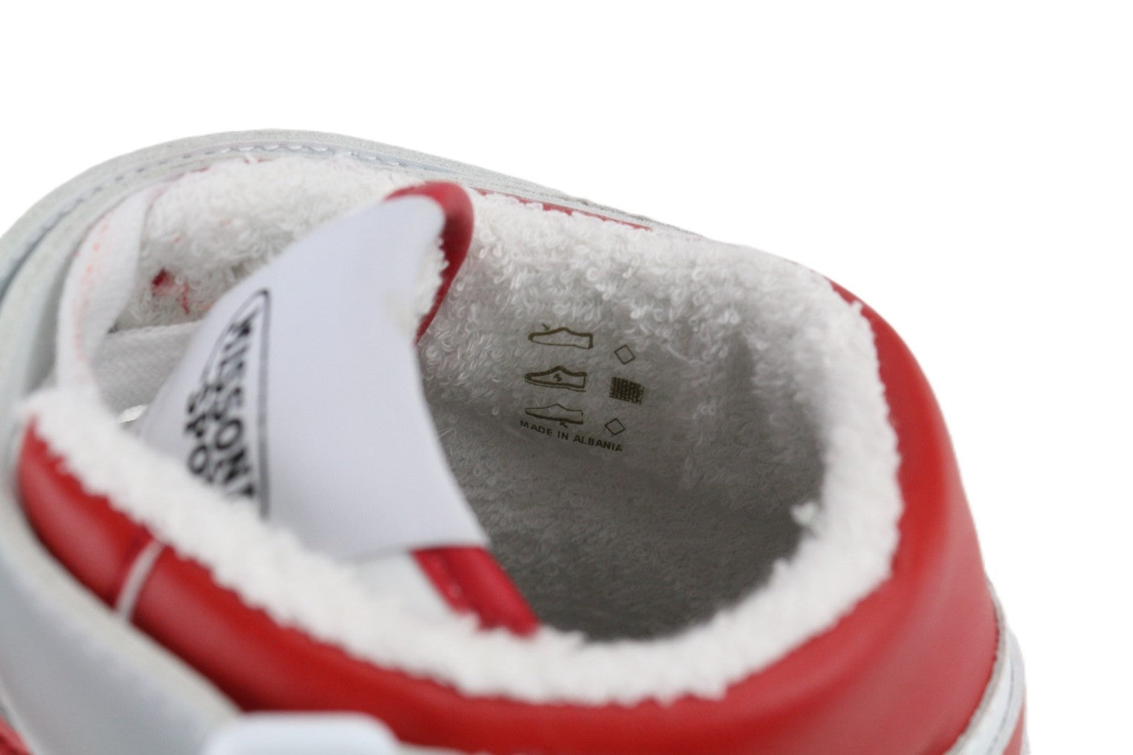 ACBC X MISSONI SHMIBNH Unisex sportbačiai su aukštais krepšeliais, 43 dydžio, balti, apvaliu priekiu. 