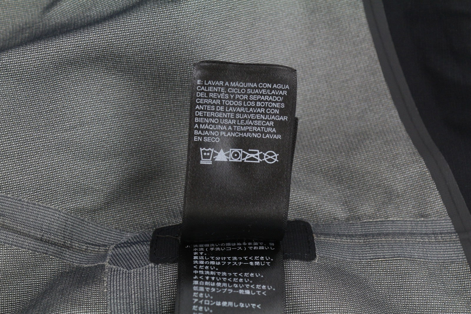 THE NORTH FACE Women's Summit L5 Futurelight Jacket M Black Hooded Seam Taped