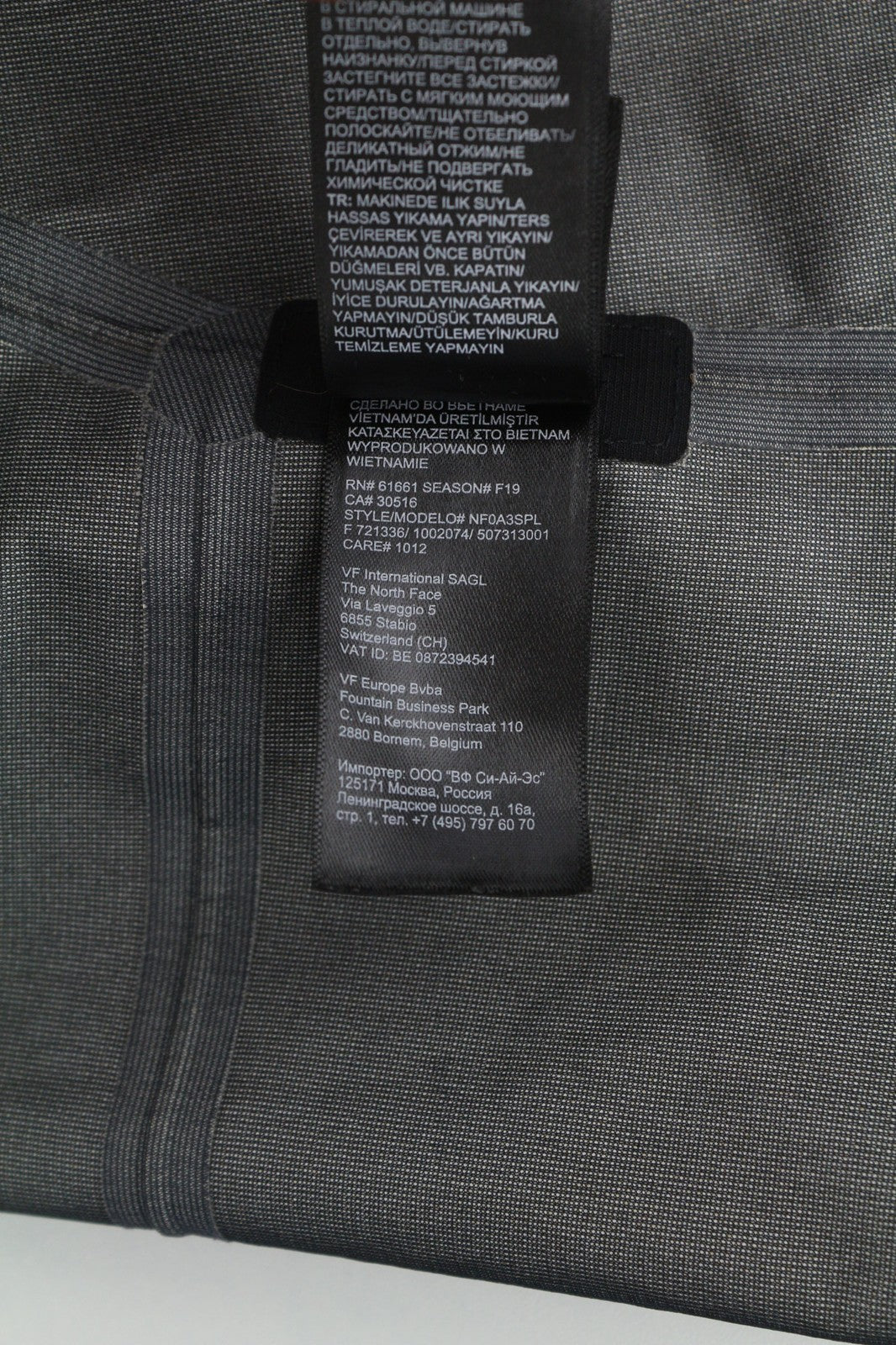 THE NORTH FACE Women's Summit L5 Futurelight Jacket M Black Hooded Seam Taped