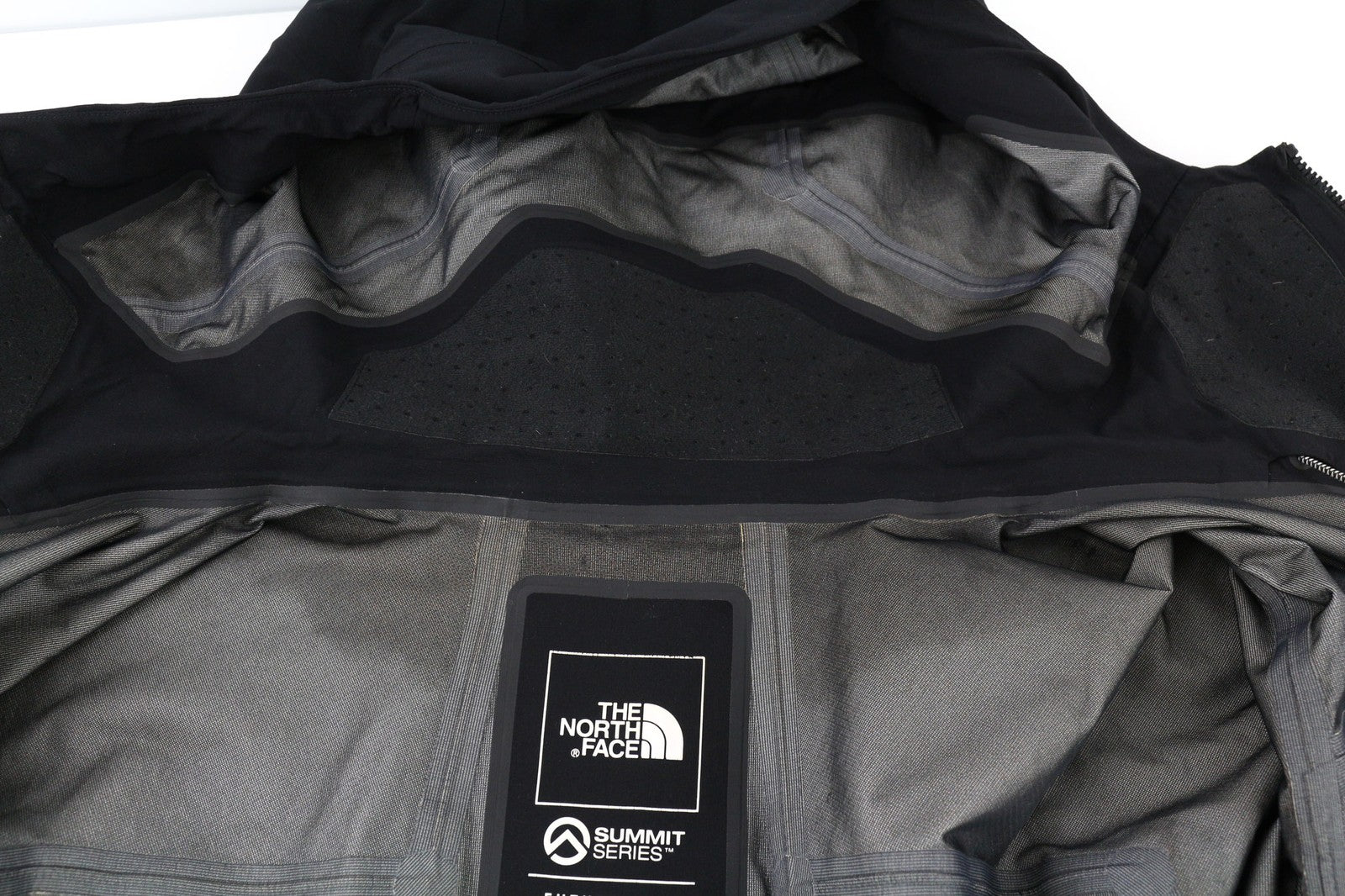 THE NORTH FACE Women's Summit L5 Futurelight Jacket M Black Hooded Seam Taped