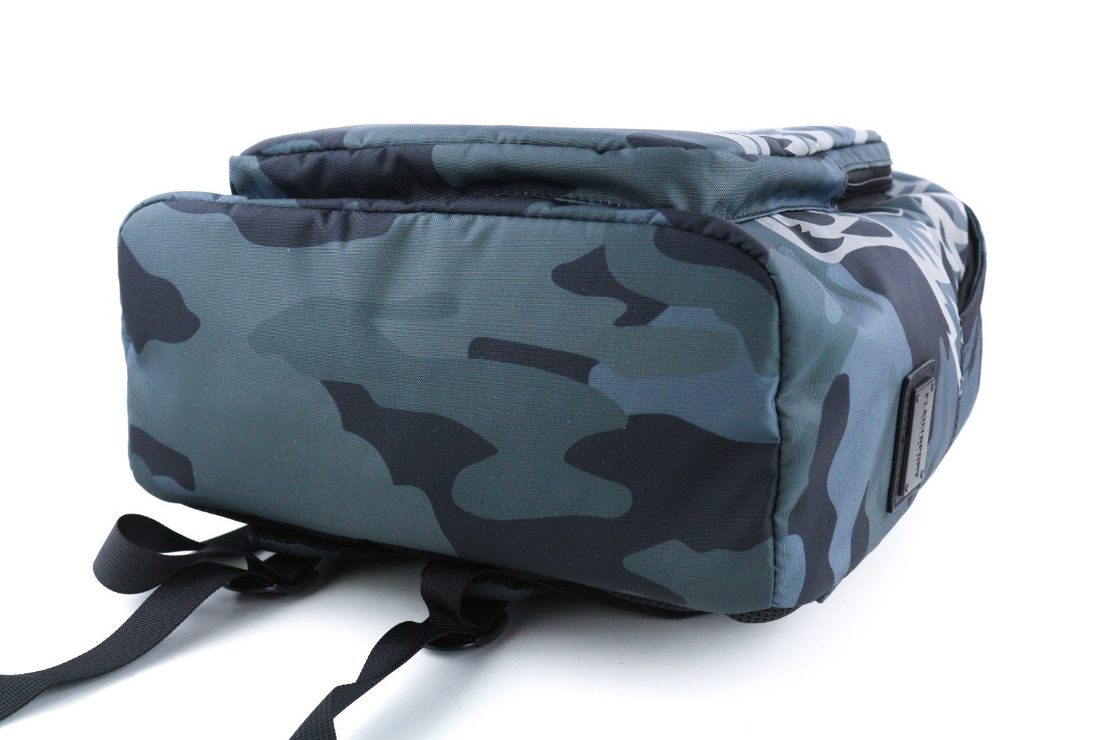 PHILIPP PLEIN vyriška kuprinė, vieno dydžio, „Philadelphia“ kamufliažinė, su dviem rankenomis ir užtrauktuku. 