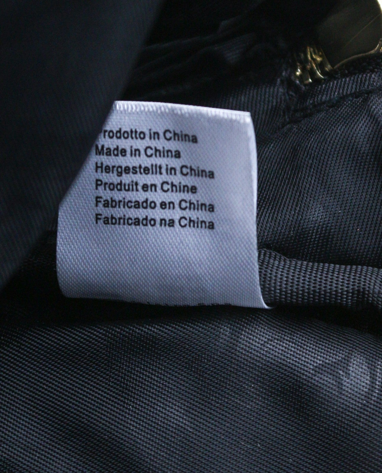 PHILIPP PLEIN moteriška kuprinė, vieno dydžio, „Tess“ su pamušalu, juoda, su dviem rankenomis ir užtrauktuku. 