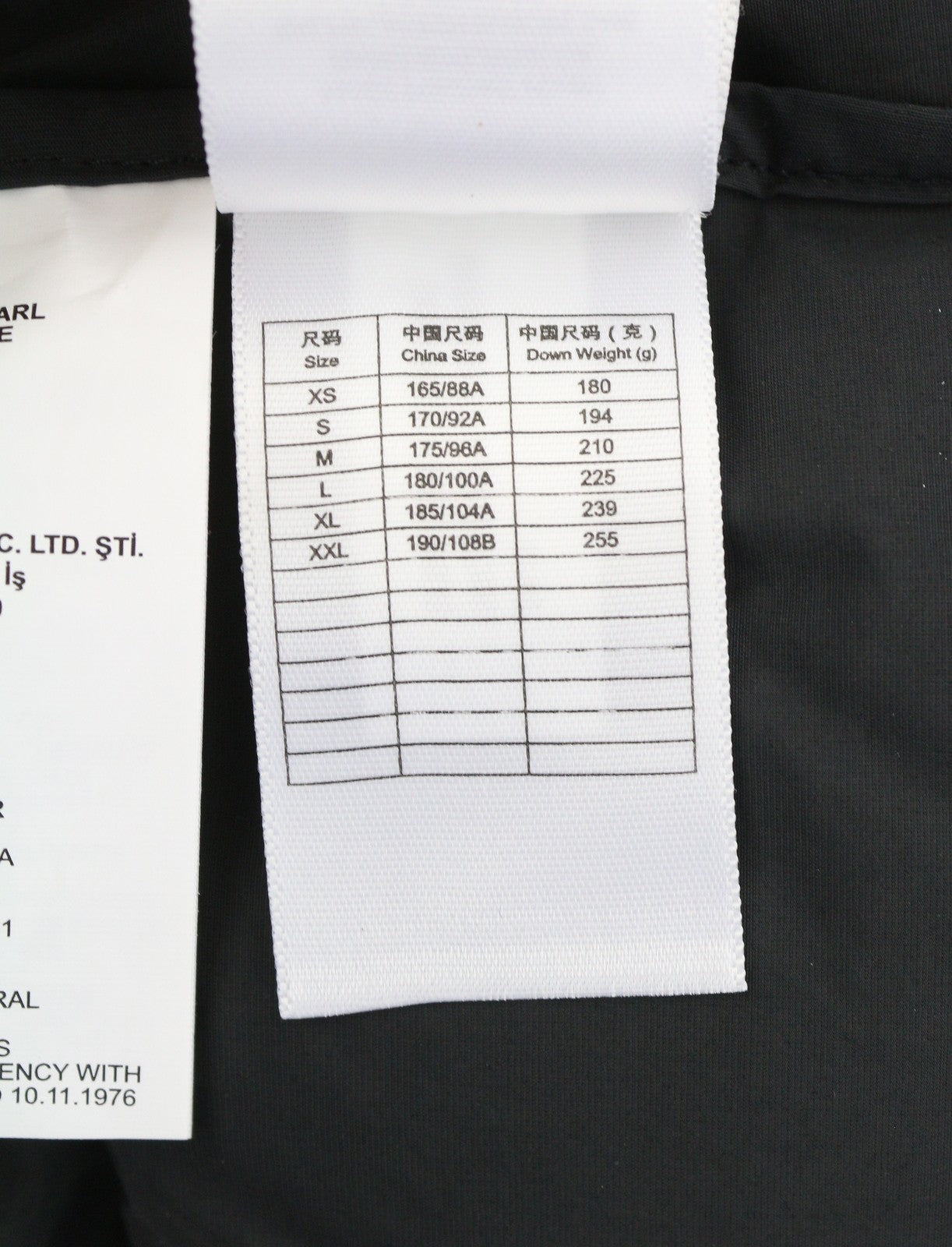 RALPH LAUREN Elmwood vyriška liemenė M, juoda, su ančių pūkų užpildu, dygsniuota, su gobtuvu ir užtrauktuku 