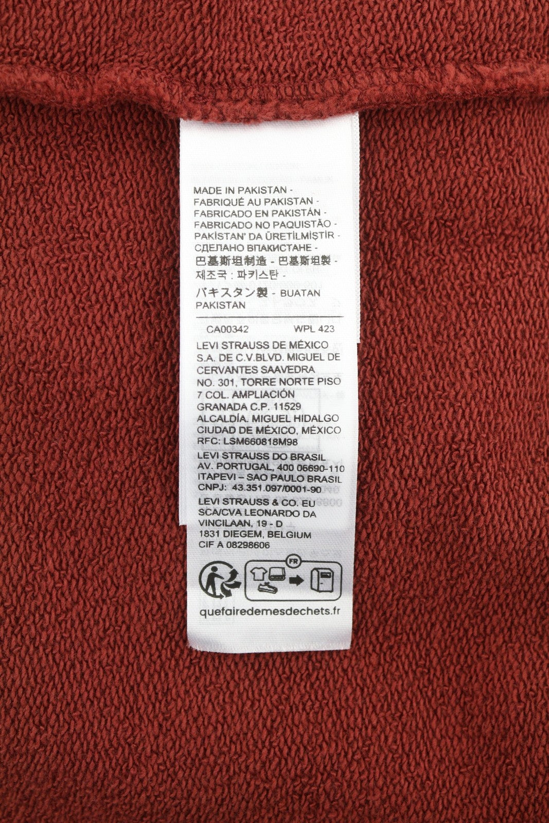 LEVI'S Standard Fit Men Sweatshirt 2XL Red Crew Neck Front Logo Cotton Pullover