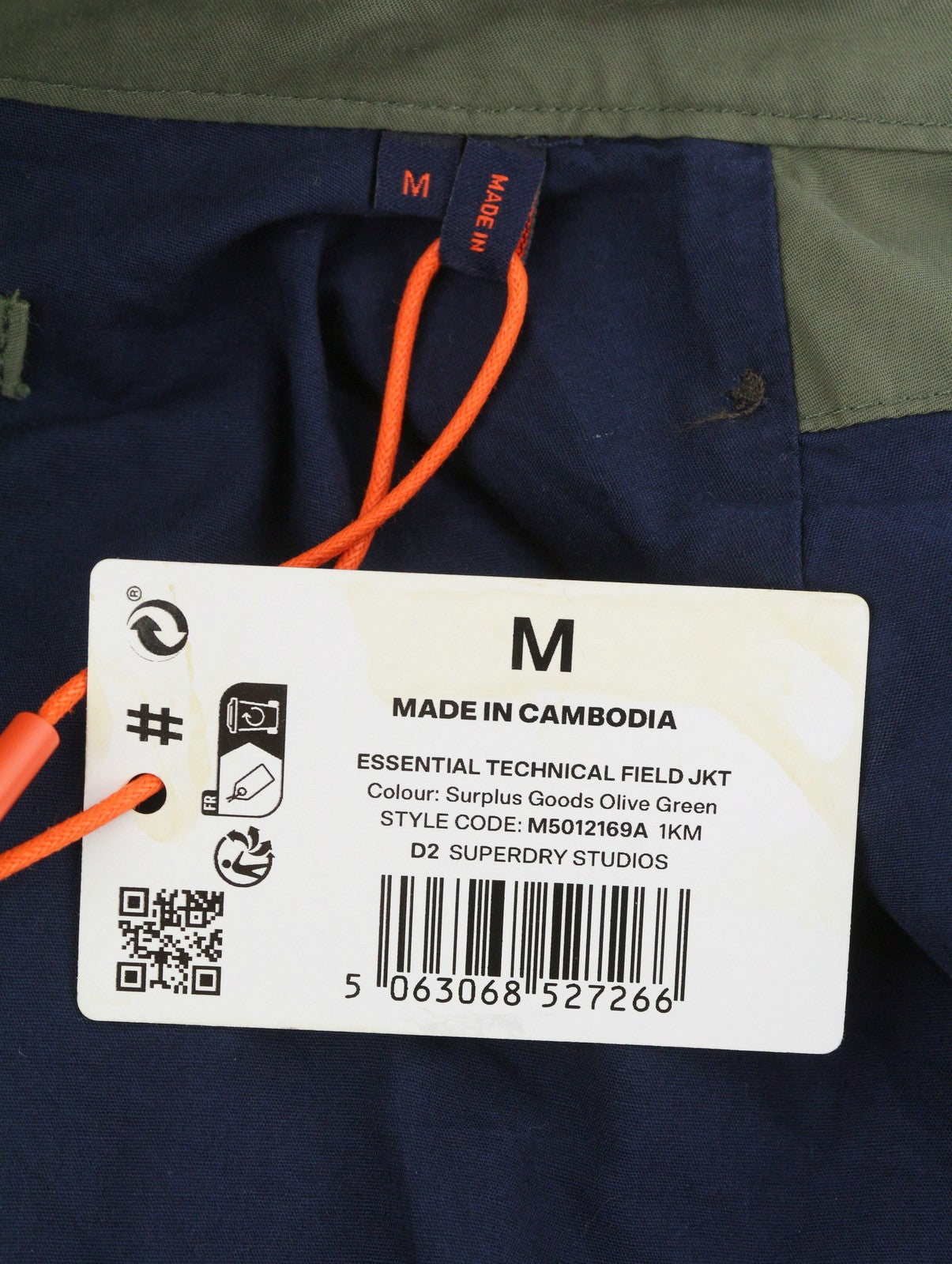 SUPERDRY Essential Technical Field vyriška striukė M, žalia, su pamušalu, lengva