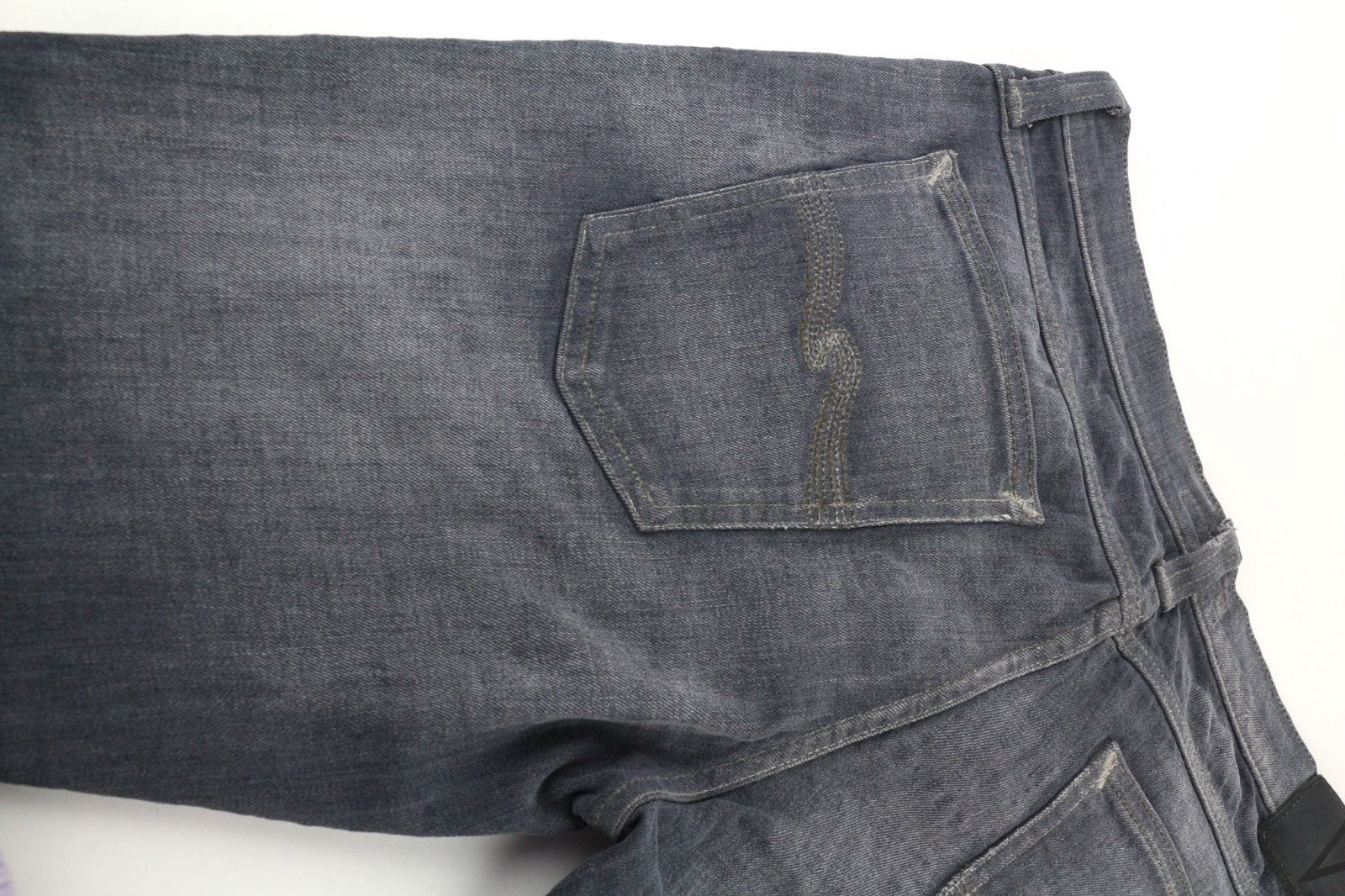 NUDIE JEANS vyriški aptempti ilgi John džinsai W33/L34 tamsiai pilki, ploni, ekologiški džinsai 