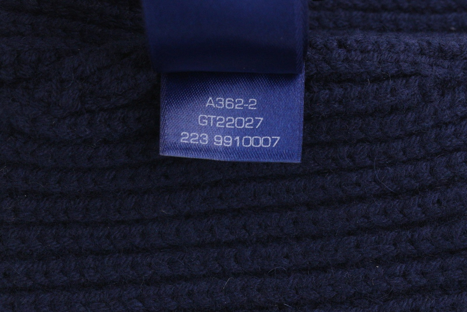 GANT Men Hat OS Dark Blue Wool Blend Tight-Knit Patch Logo Stretch Beanie