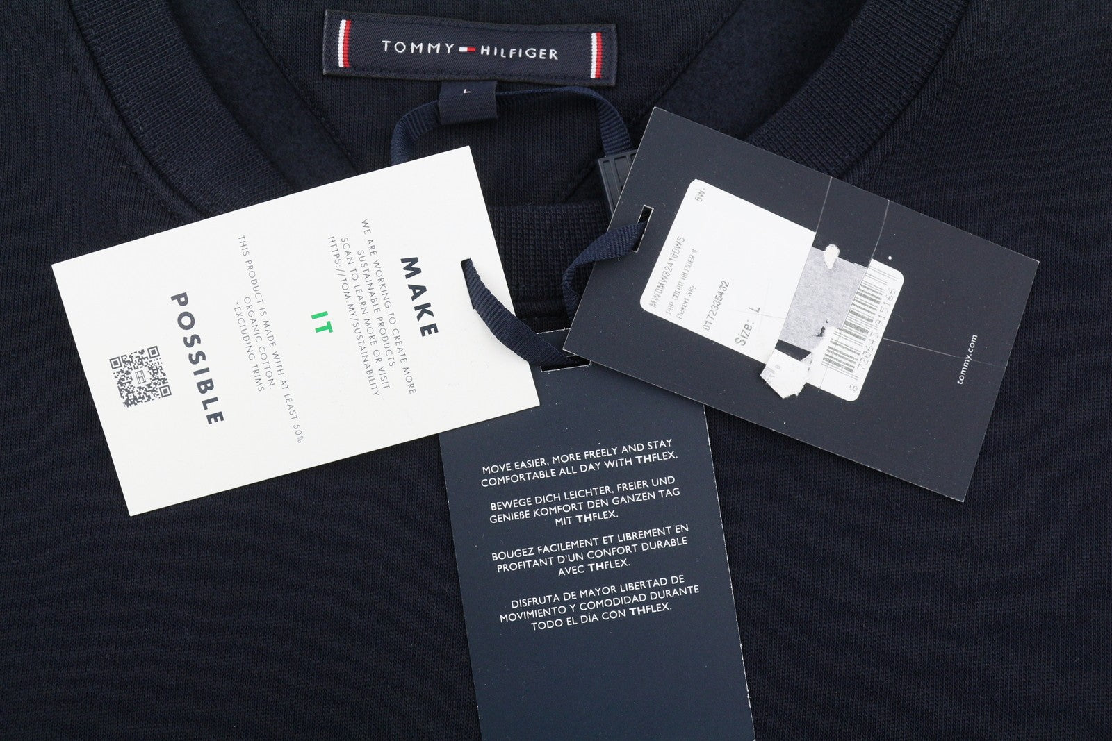 TOMMY HILFIGER vyriškas džemperis L dydžio, tamsiai mėlynas, apvalios iškirptės formos, su logotipu priekyje. 