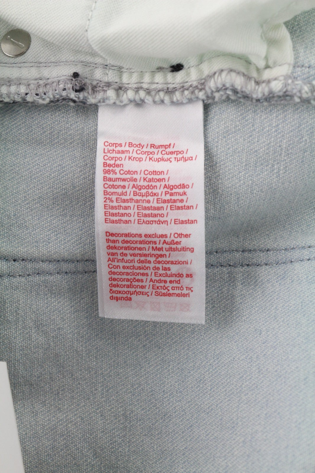 LACOSTE HF2897 moteriški W30 mėlyni skalbtos medvilnės tamprūs ploni siaurėjantys džinsai 