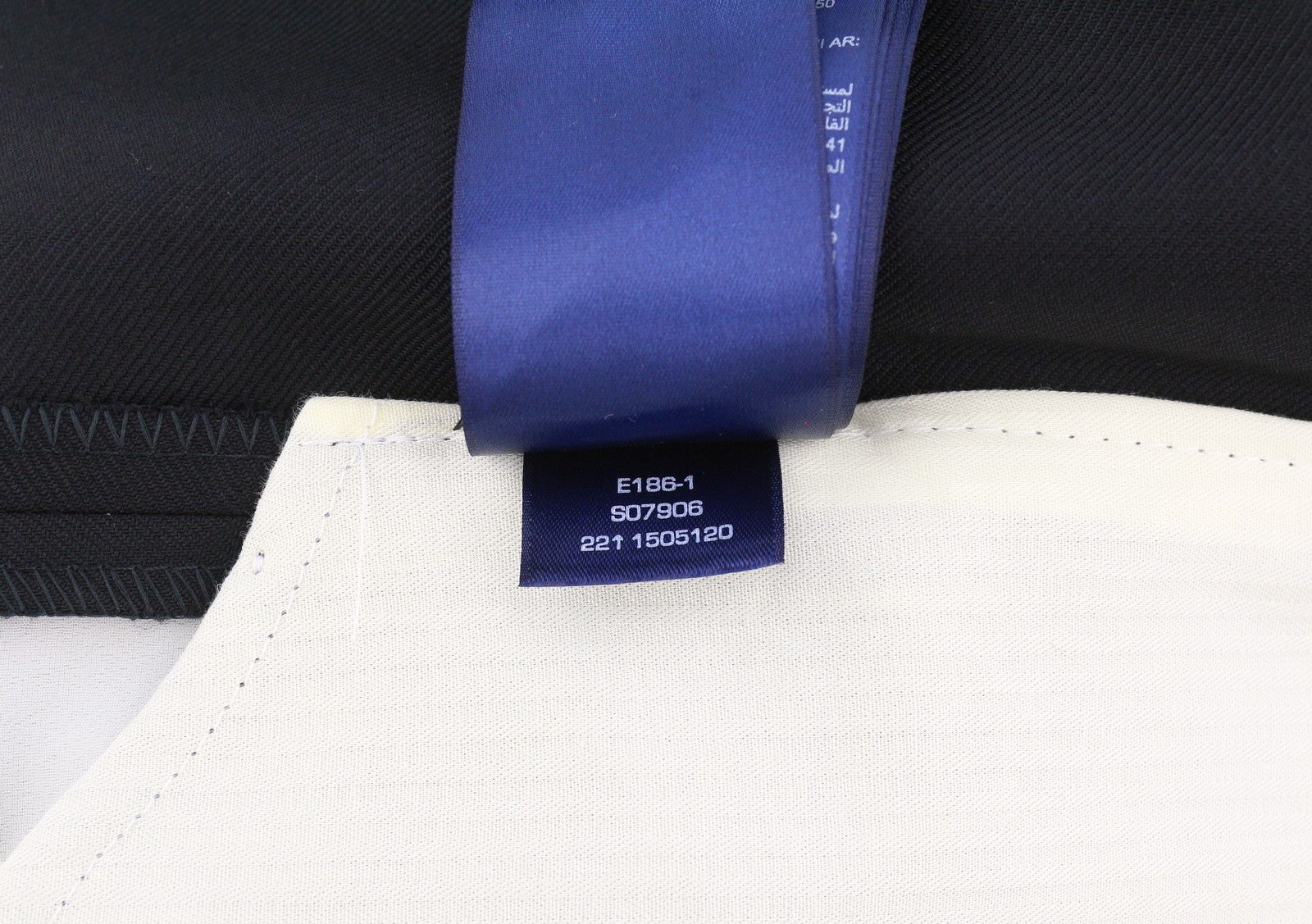 GANT Light Wool Men Trousers EU56 Black Wool Straight Fit Zip Fly Logo Formal