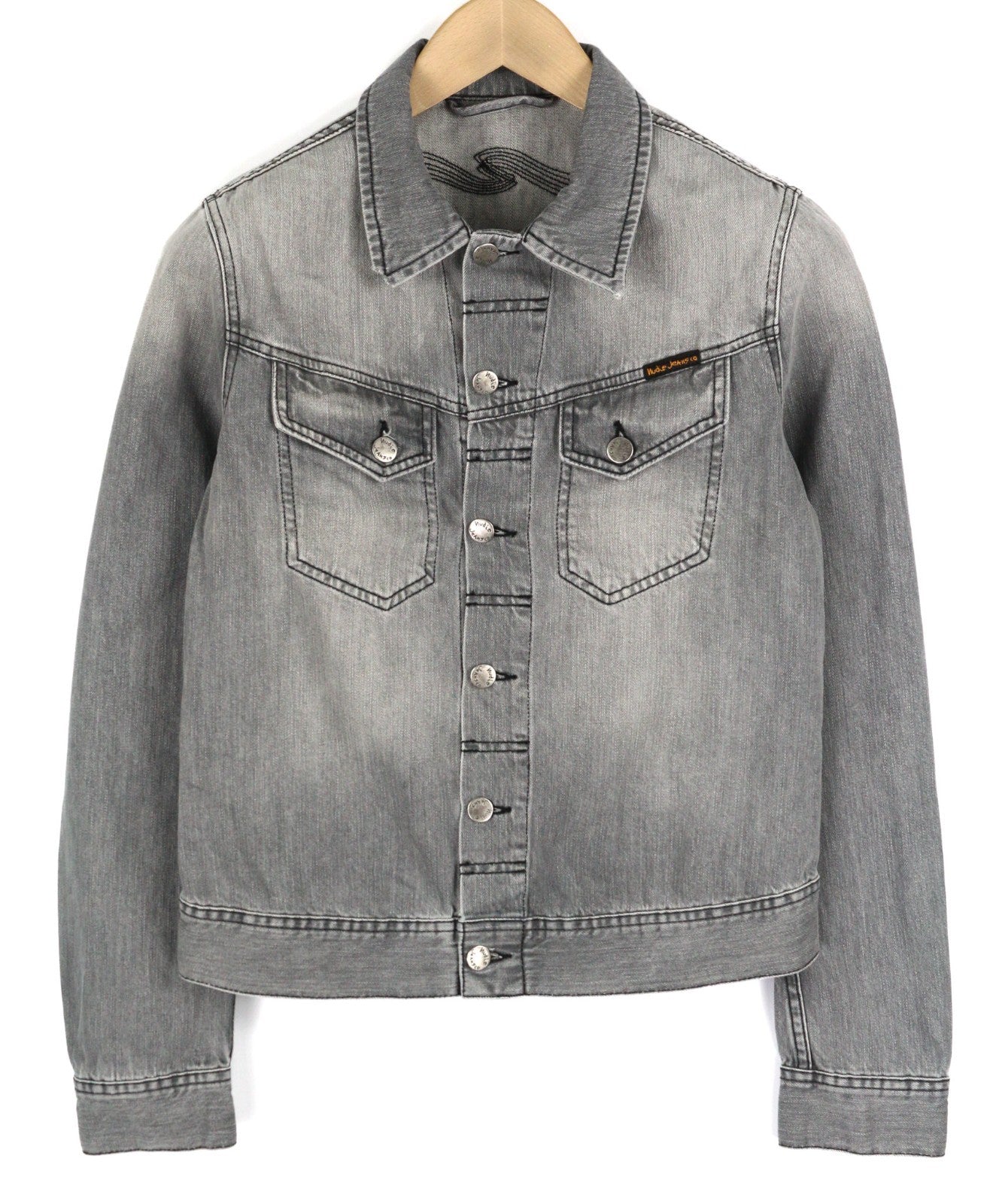 NUDIE JEANS Conny vyriška striukė S su saulės išblukinta juoda sagomis išblukusi pilka džinsinė 