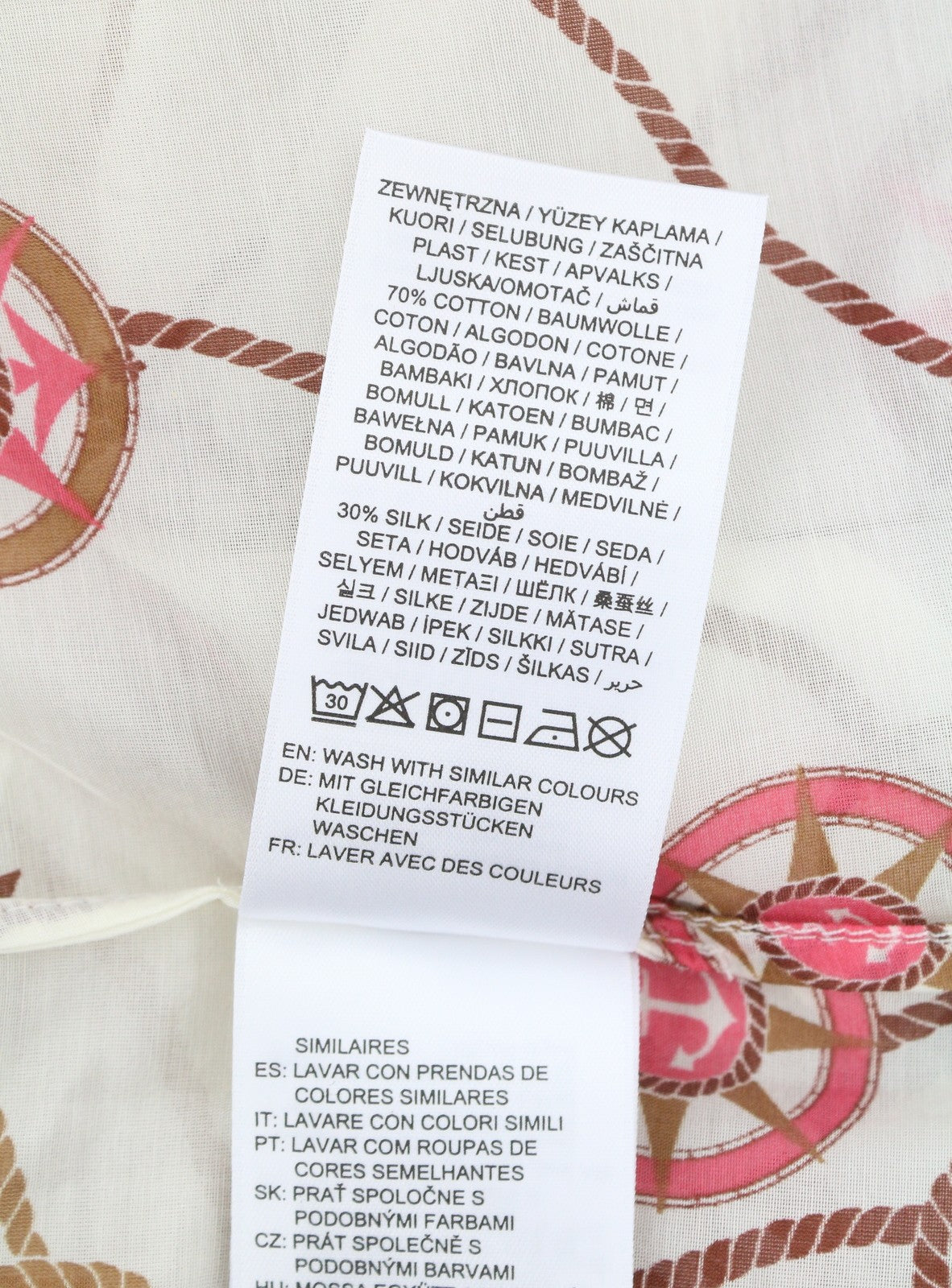 GANT buriavimo rašto šilkinis moteriškas marškinėlis, EU34, baltas, sagomis užsegamas, platėjančia apykakle. 