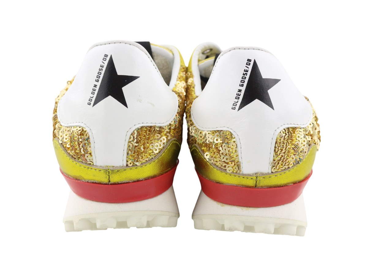 „GOLDEN GOOSE Starland“ moteriški sportbačiai, 39 m., auksinės odos, blizgučiais puošti laisvalaikio bateliai. 