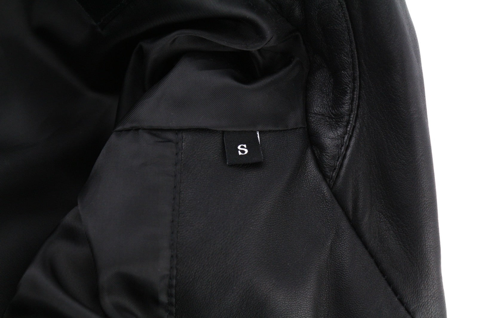 DIESEL R-Pusmir vyriška striukė S, juoda, su avikailio pamušalu ir asimetrišku užtrauktuku. 