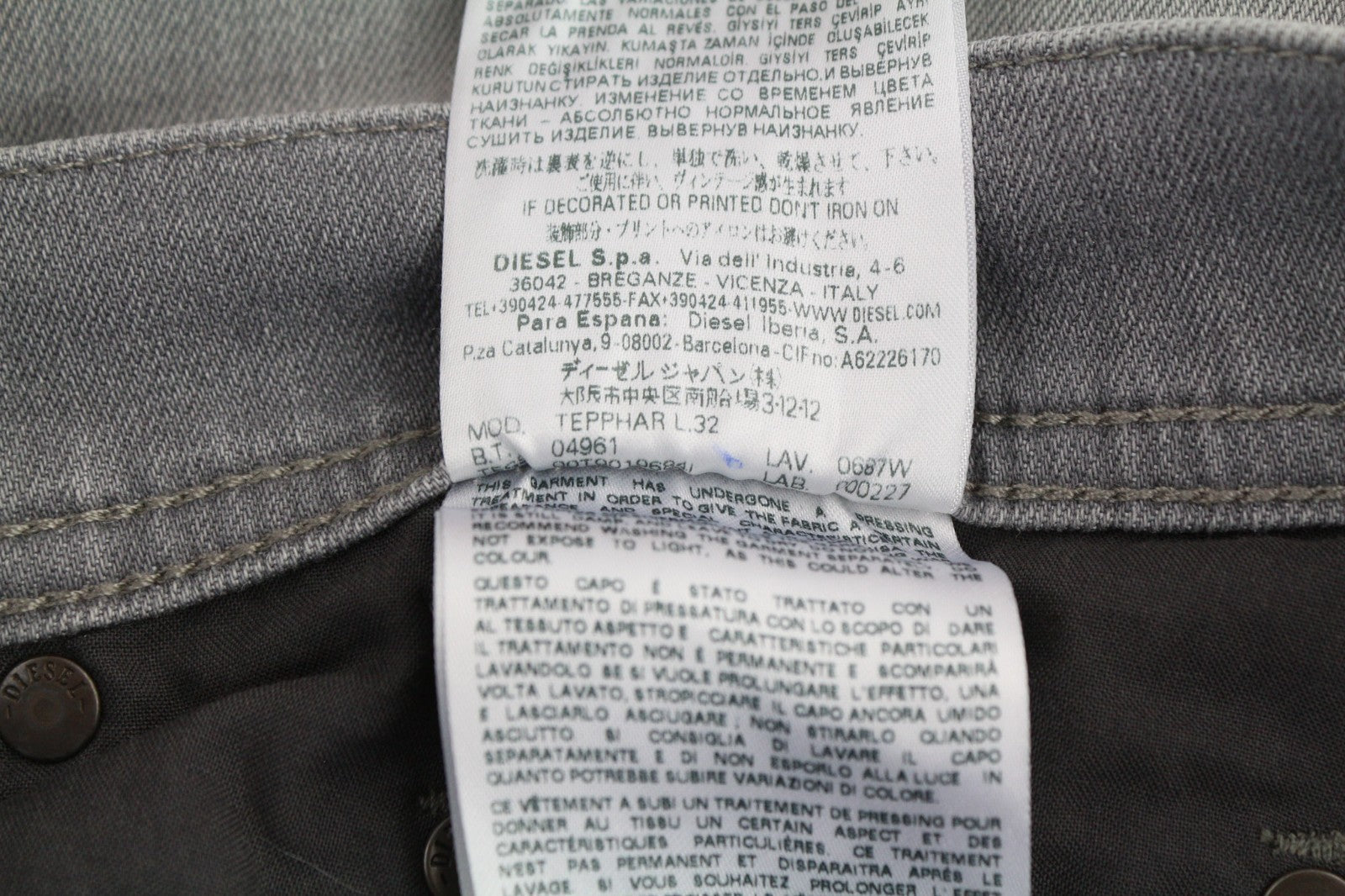 DIESEL Tepphar 0687W Men's Jeans W30/L32 Grey Slim Carrot Stretch Ripped Look