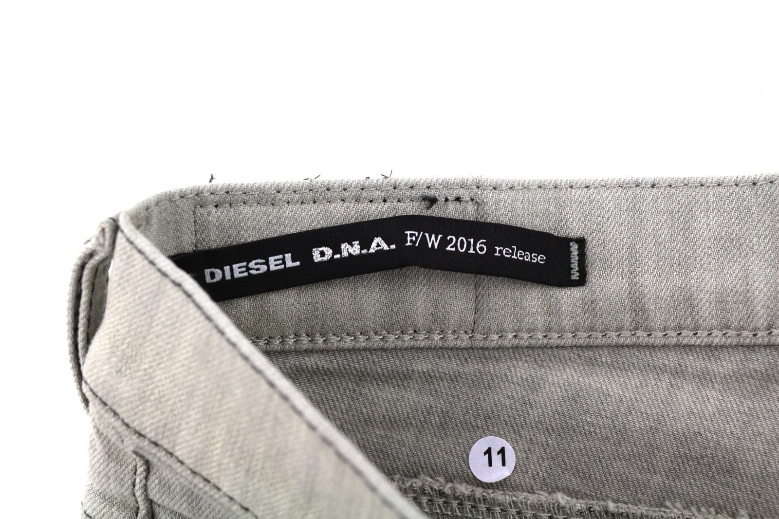 DIESEL D.N.A. Belthy 0676M Women's Jeans W28/L32 Grey Slim Straight RRP180