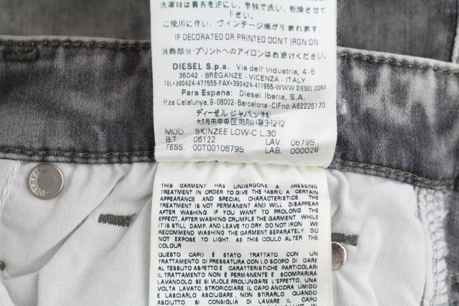 DIESEL Skinzee Low-C 0679C Women's Jeans W25/L30 Super Slim Skinny Grey