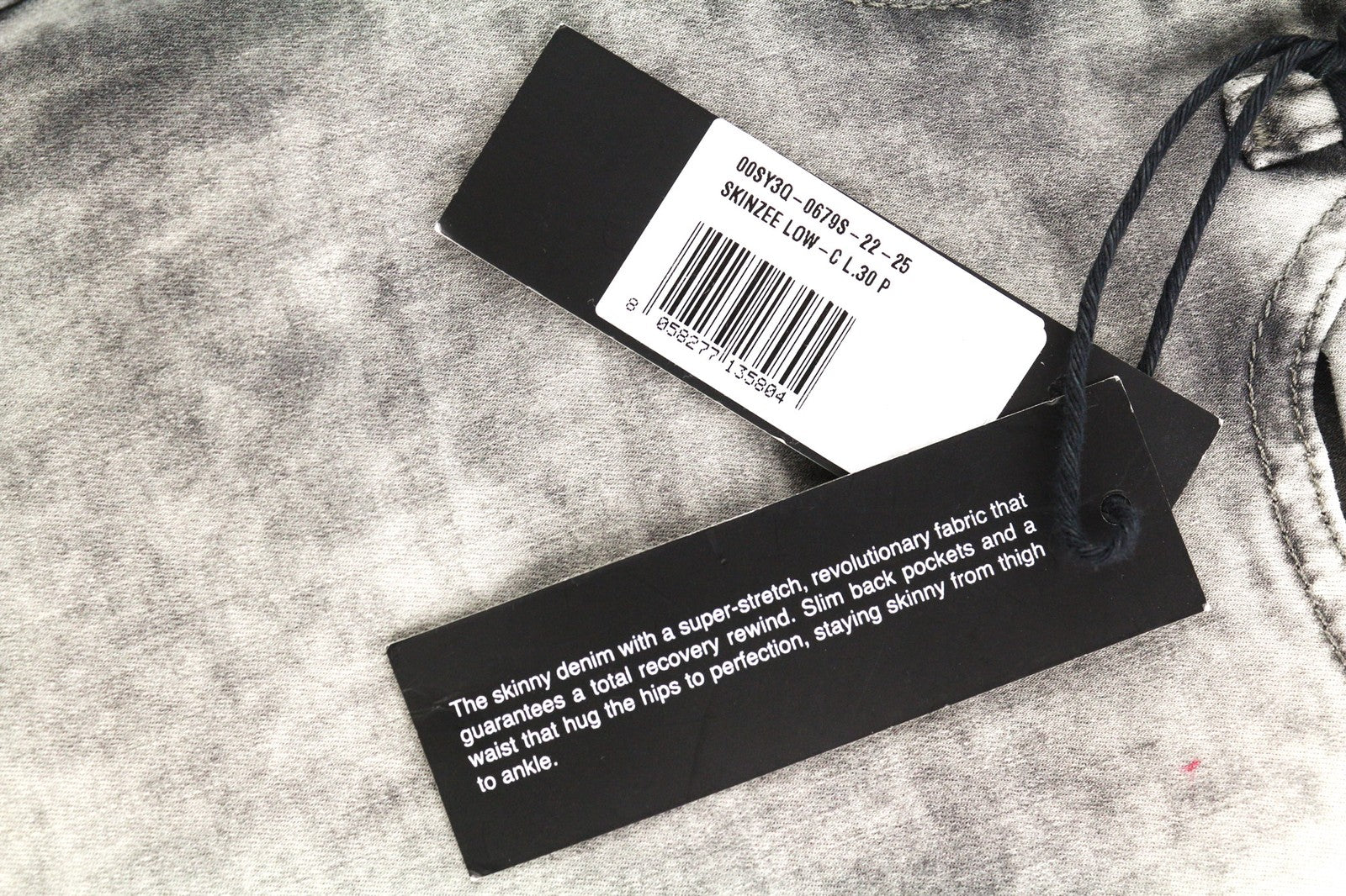 DIESEL Skinzee Low-C 0679C Women's Jeans W25/L30 Super Slim Skinny Grey