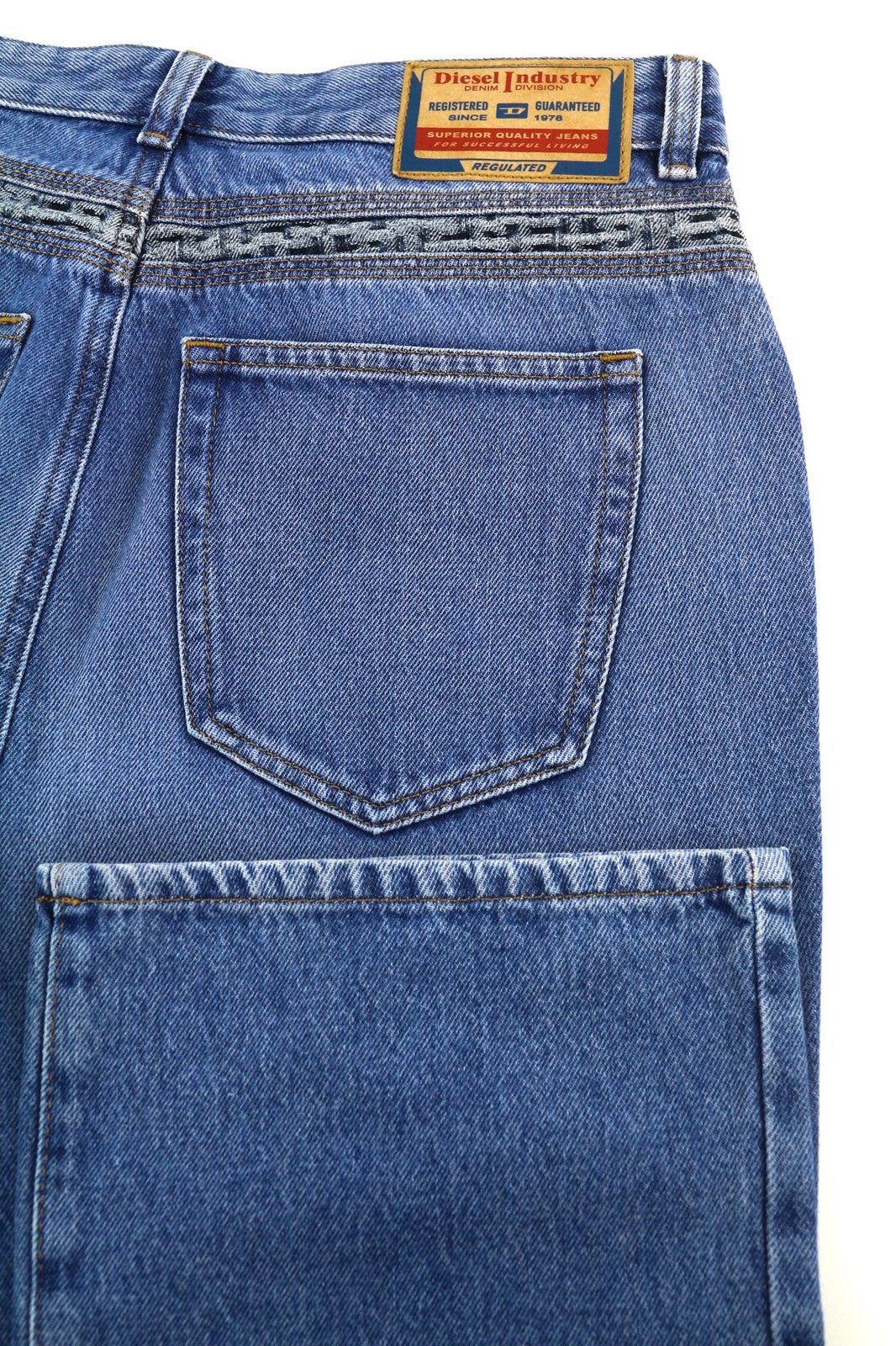 DIESEL D-Escription-FSB 09E41 Women's Jeans W31 Bootcut Washed Blue Denim