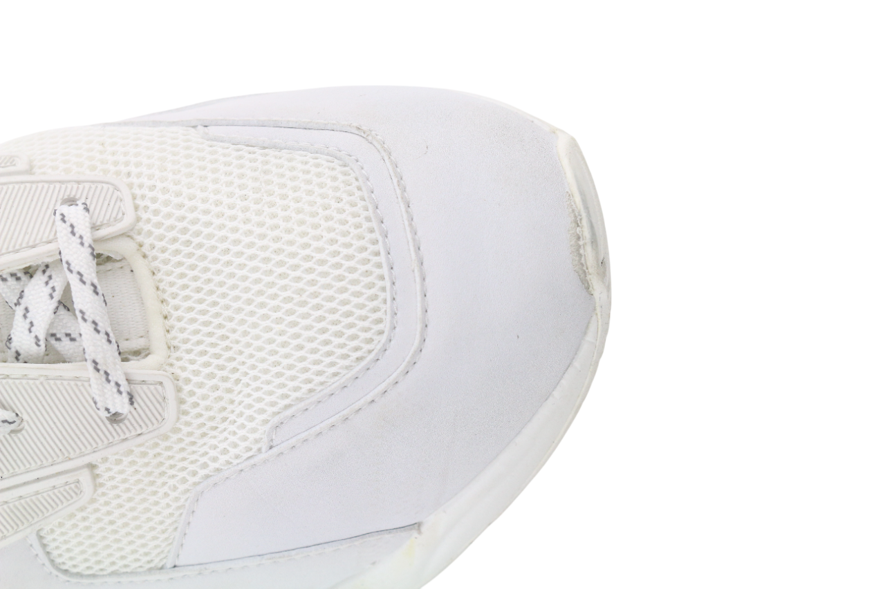 TIMBERLAND A219C Women's Sneakers UK7 EU40 White Lace Up Almond Toe Low Top