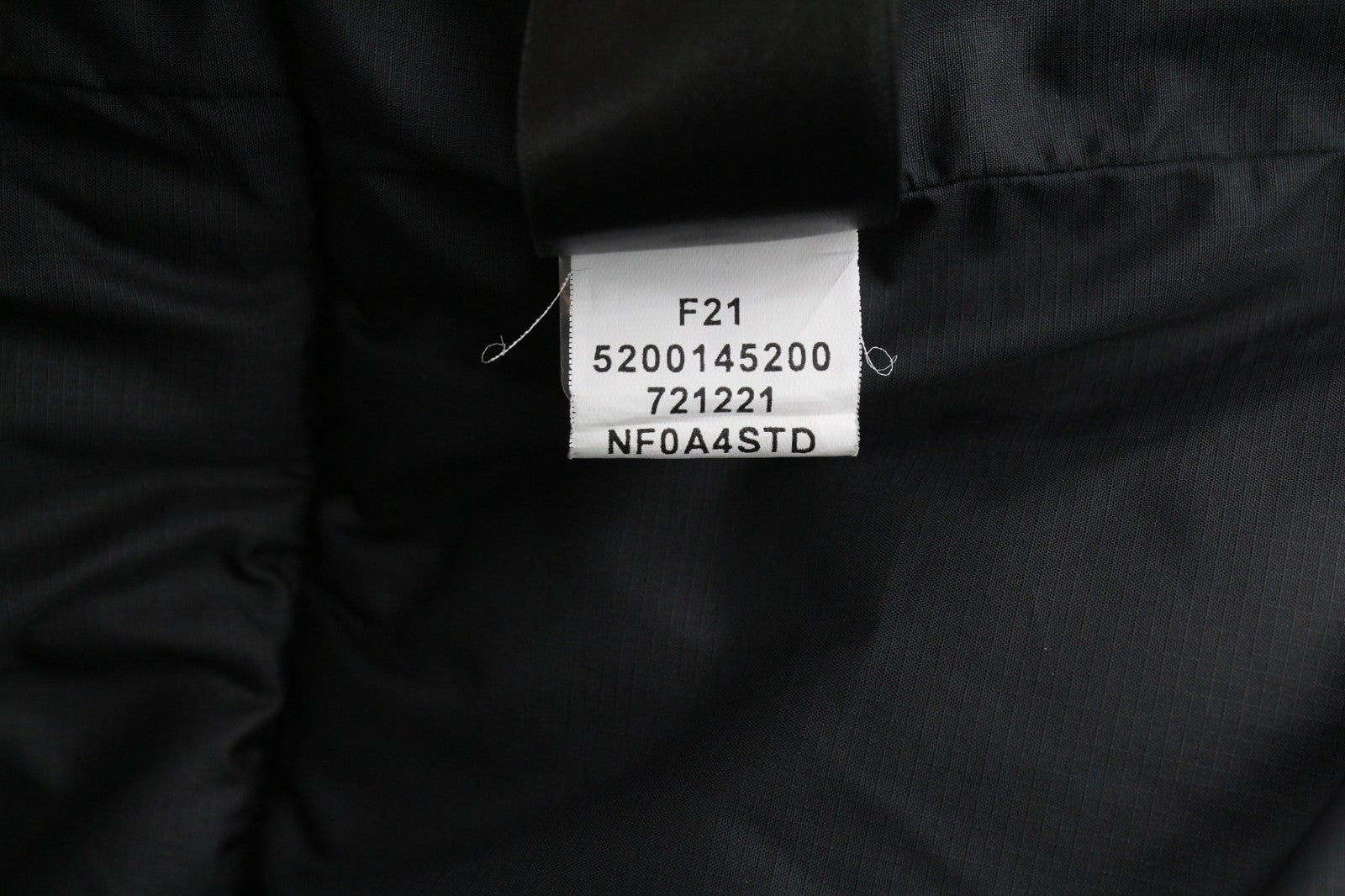 THE NORTH FACE Massif Synthetic Parka Men's M Hooded Full Zip Padded Jacket