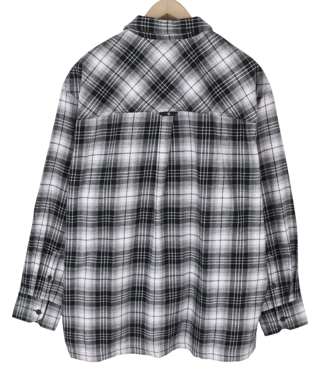 CALVIN KLEIN Men Shirt L Flannel Plaid Patch Pockets Spread Neck Logo Casual