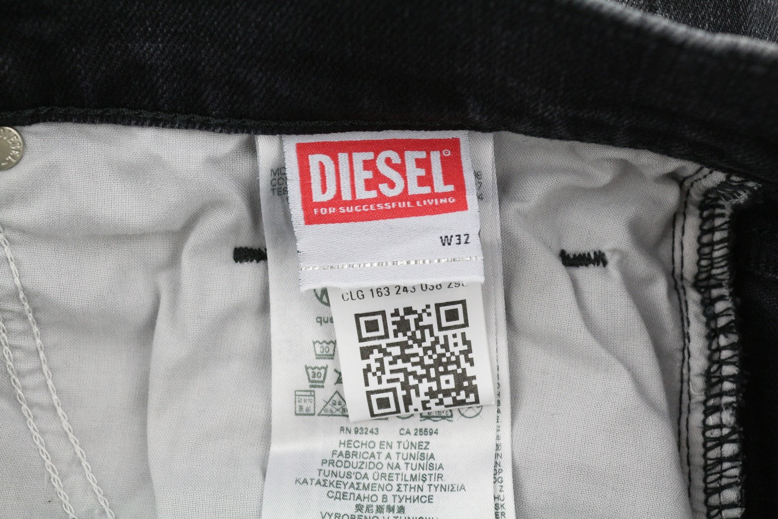 DIESEL 2020 D-Viker R9K28 Men's Jeans W32/L30 Black Washed Straight RRP250