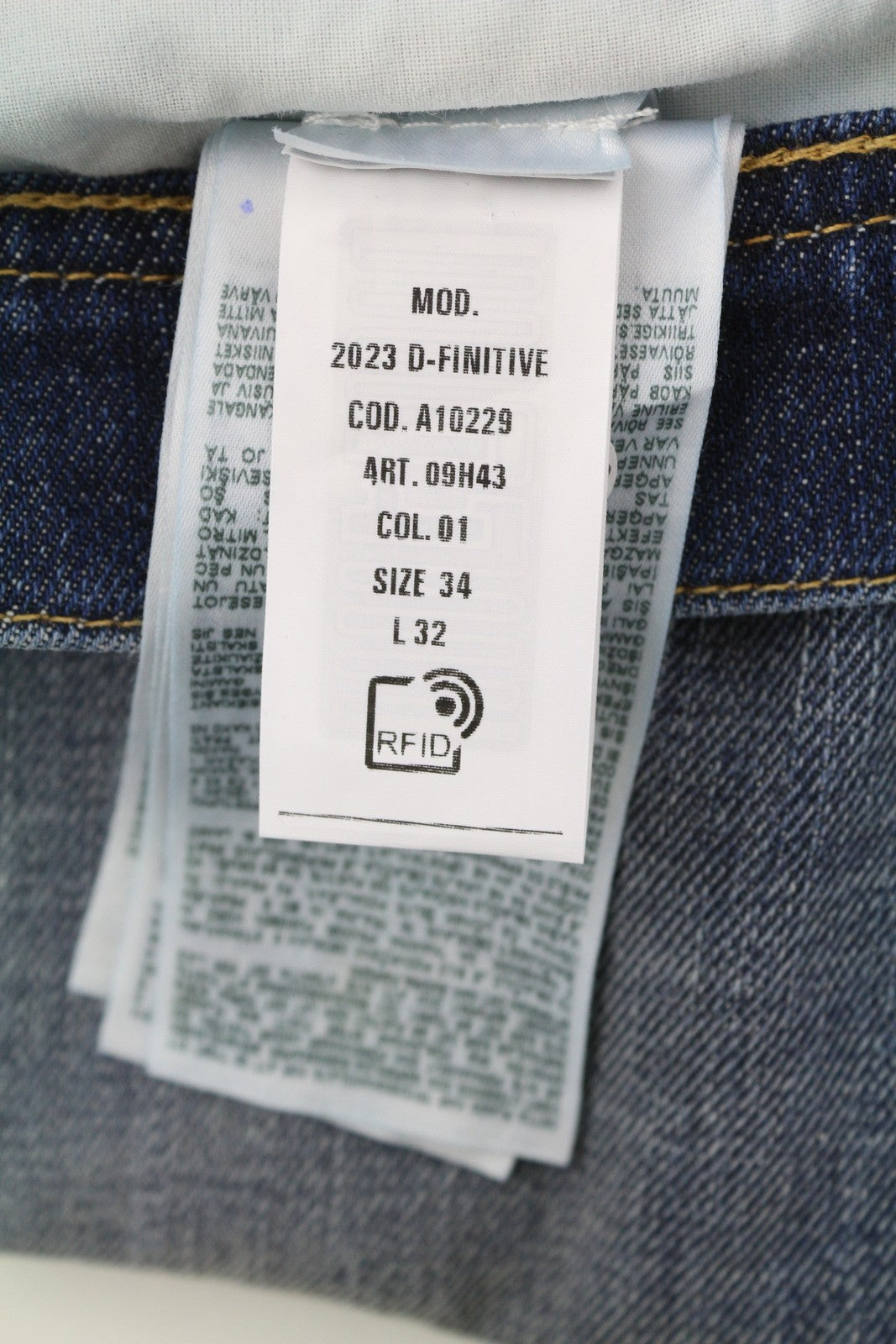 DIESEL 2023 D-Finitive 09H43 Men's Jeans W34/L32 Tapered Regular Blue RRP225