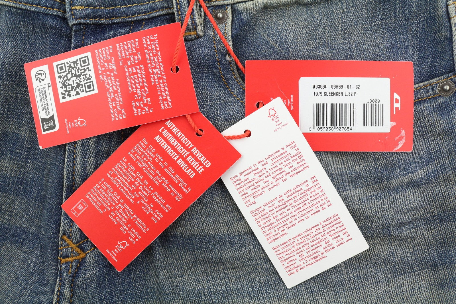 DIESEL 1979 Sleenker 09H69 Men Jeans W32/L32 Skinny Blue Low Waist Denim RRP225