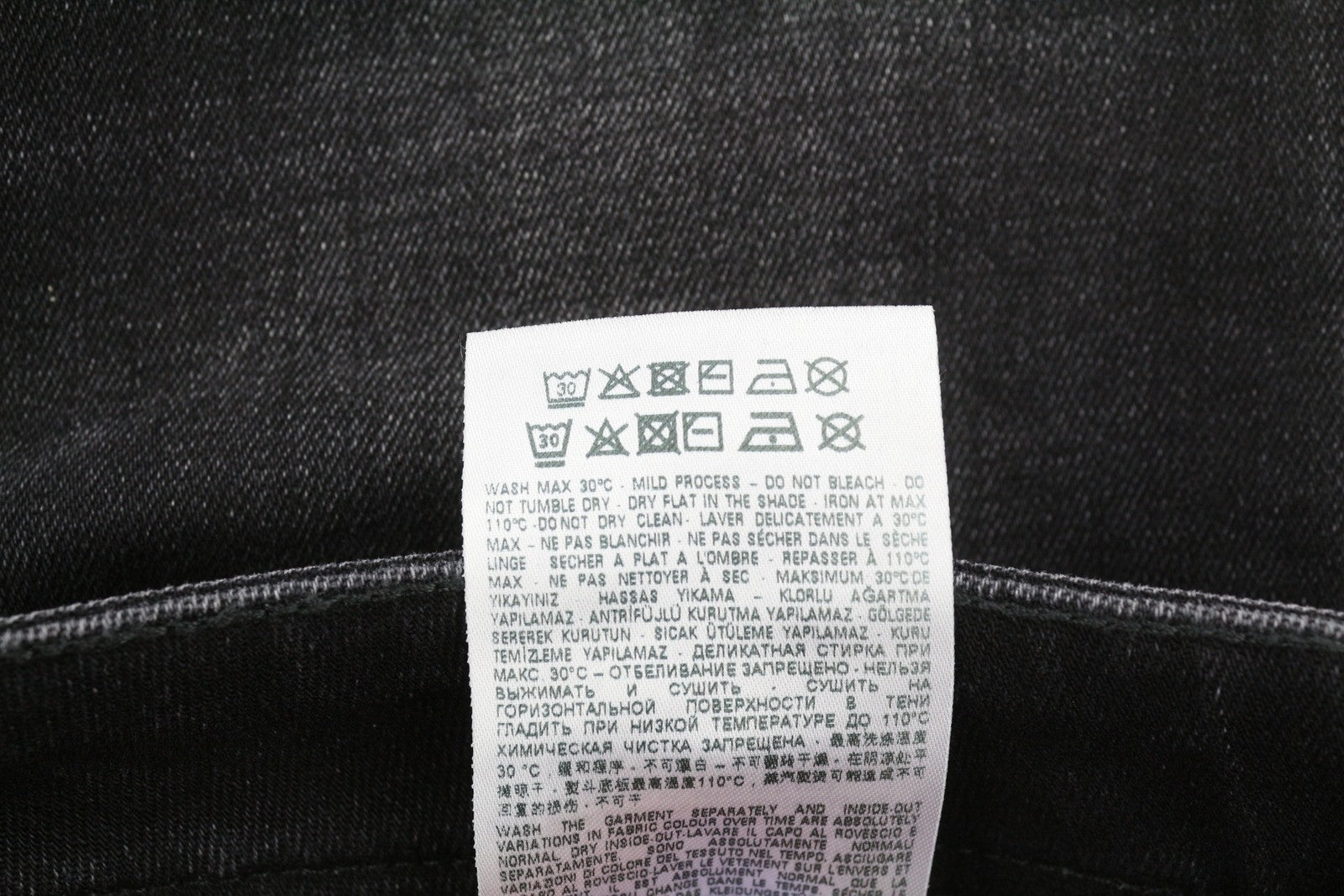 DIESEL 1979 Sleenker 09A89 Men W34/L30 Skinny Distressed Low Waist Black RRP275