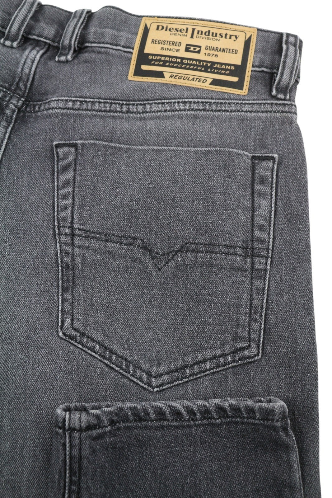 DIESEL Tepphar-X R975F Men's W33/L32 Skinny Grey Washed Button Fly Denim RRP175