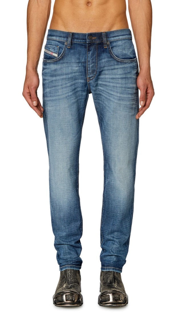 DIESEL 2019 D-Strukt 0DQAE Men's W32/L32 Slim Zip Fly Faded Blue Denim RRP175