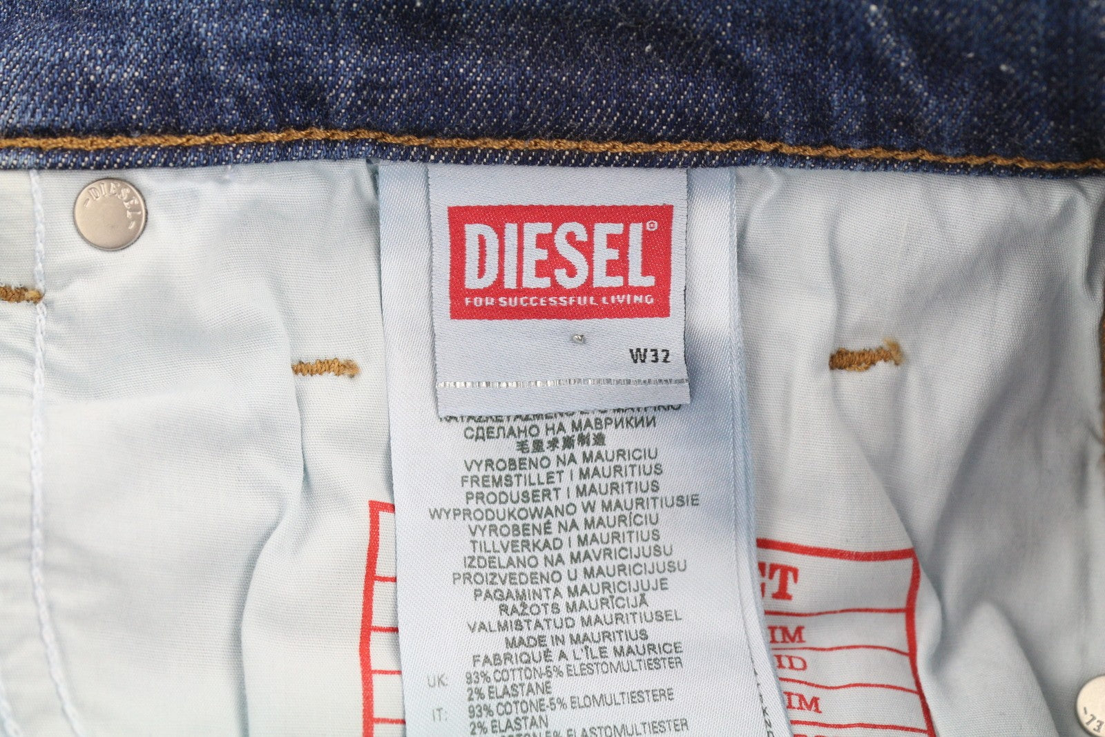 DIESEL 2019 D-Strukt 0DQAE Men's W32/L30 Slim Blue Fade Zip Fly Denim RRP175