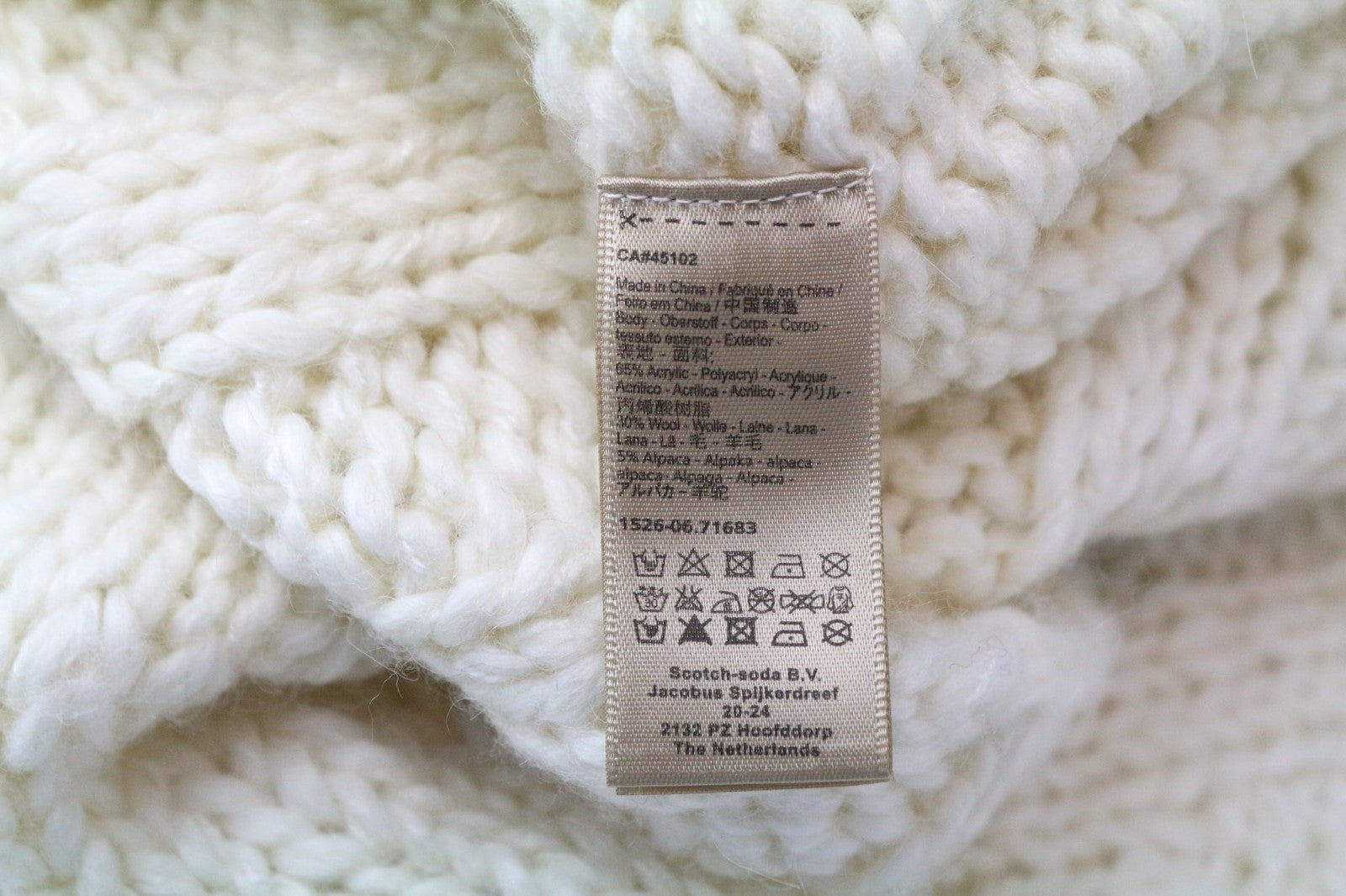 MAISON SCOTCH moteriškas šalikas OS šviesiai ekru spalvos megztas storas alpakų vilnos mišinys 