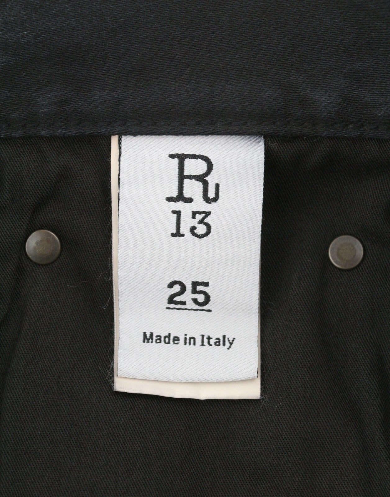 R13 X-BF moteriški džinsai 25 juodi dažyti moleskino trumpinti džinsai su užtrauktuku FW25 