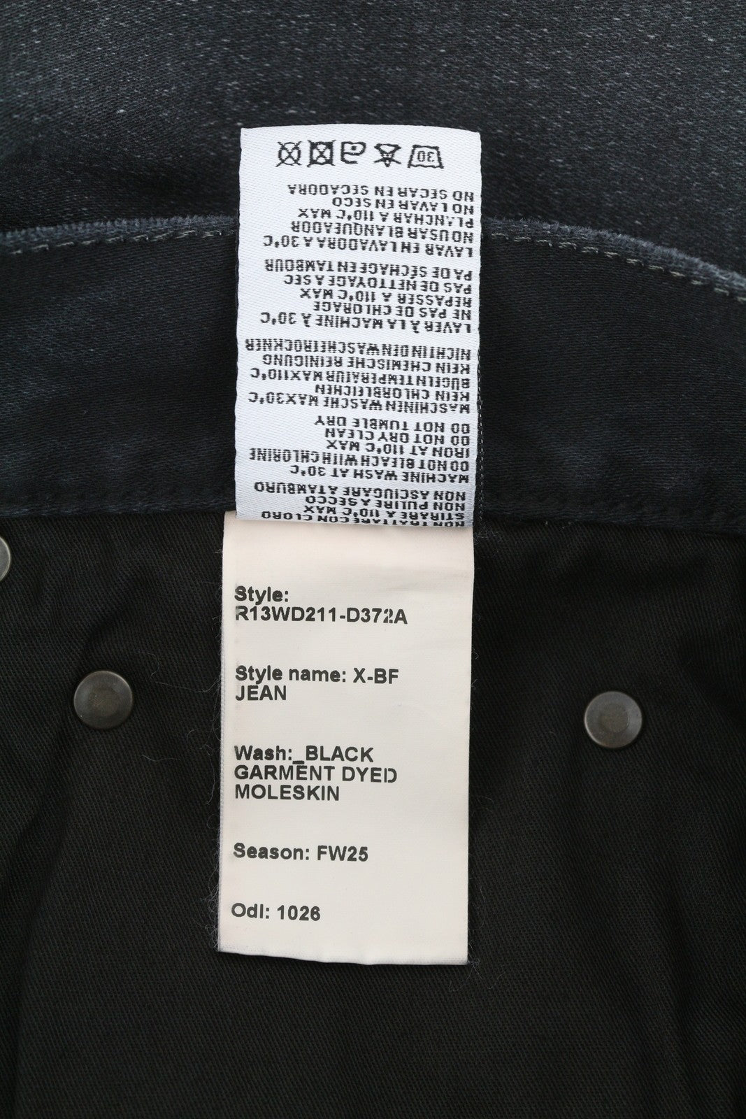 R13 X-BF moteriški džinsai 25 juodi dažyti moleskino trumpinti džinsai su užtrauktuku FW25 