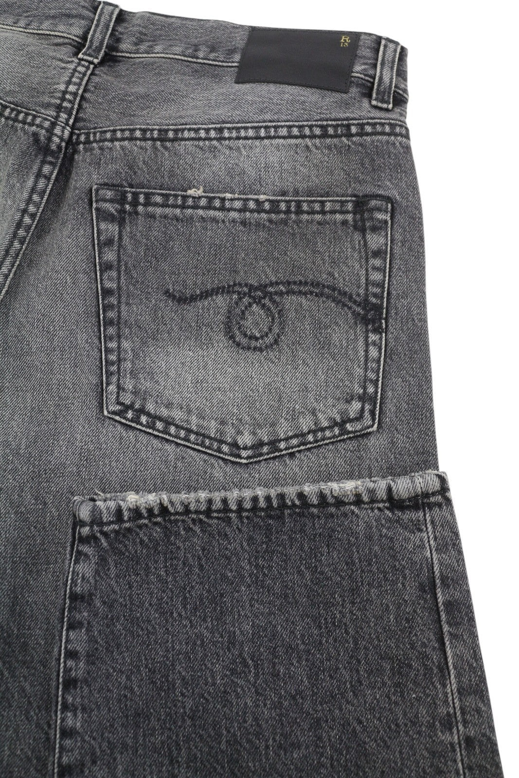 R13 Boyfriend moteriški džinsai 26 Leyton juodi išblukinti tiesūs trumpi PF25 RRP699 