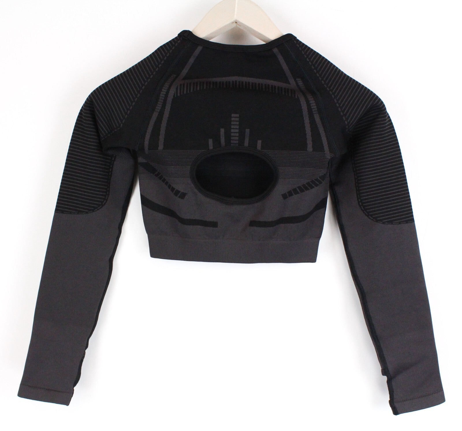 GYMSHARK Geo moteriški marškinėliai XS dydžio, juodi, ilgomis rankovėmis, trumpinti, tamprūs sportiniai marškinėliai 