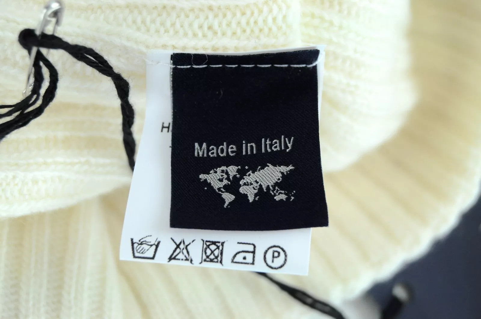 HARMONT & BLAINE Men's Beanie OS White Wool Knitted Logo Winter Unisex Cap