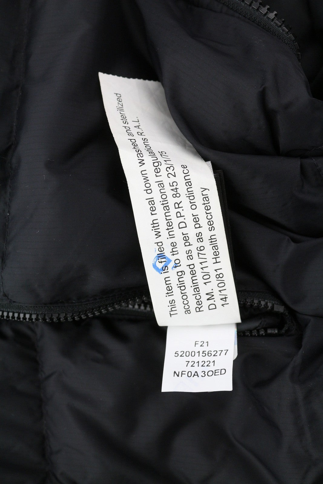 THE NORTH FACE Men's Jacket S Black 550 Down Insulated Zip Puffer