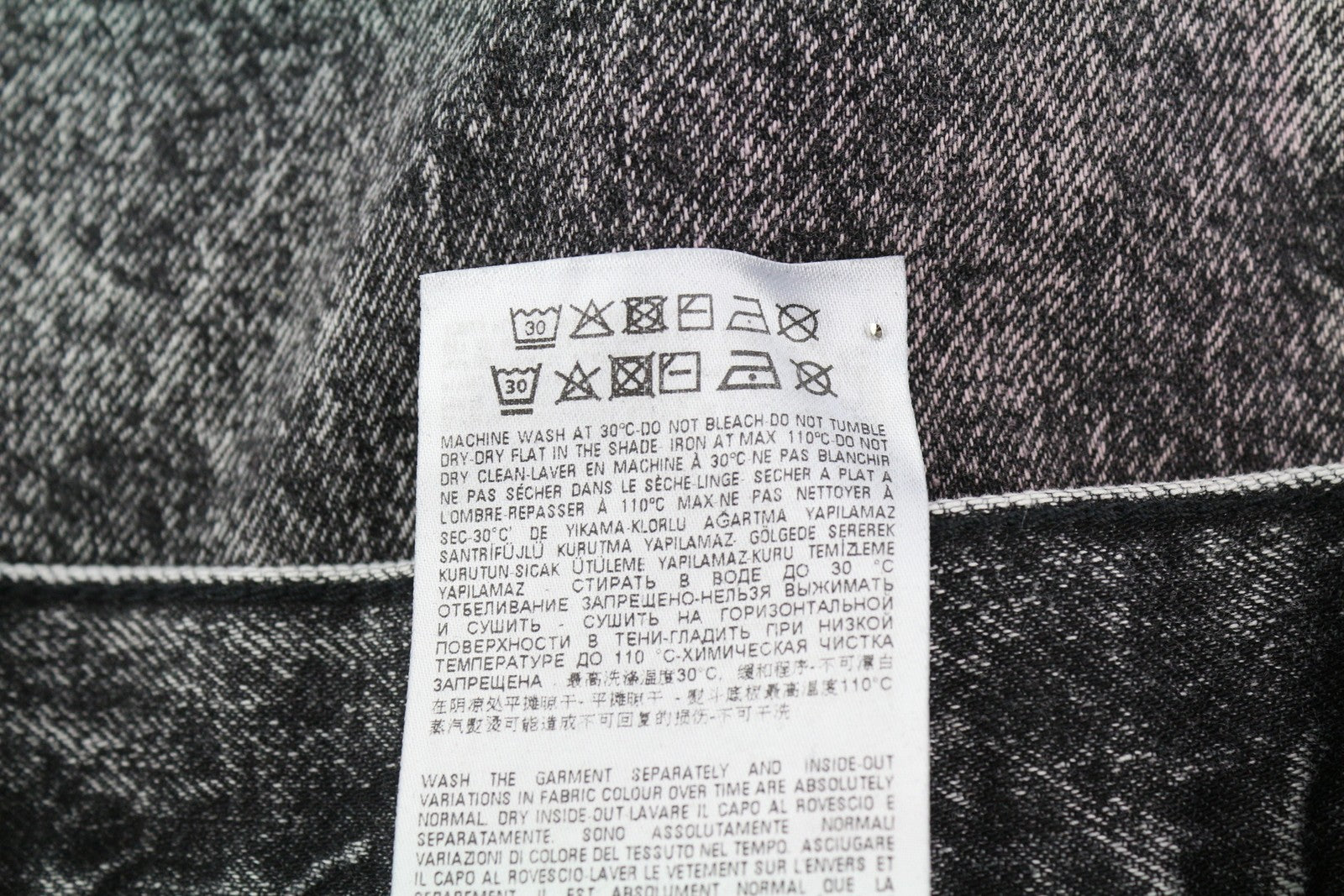 DIESEL D-Maxs-SP 0HBAQ Men's Shorts W34 Black Denim Marbled Shadow RRP150