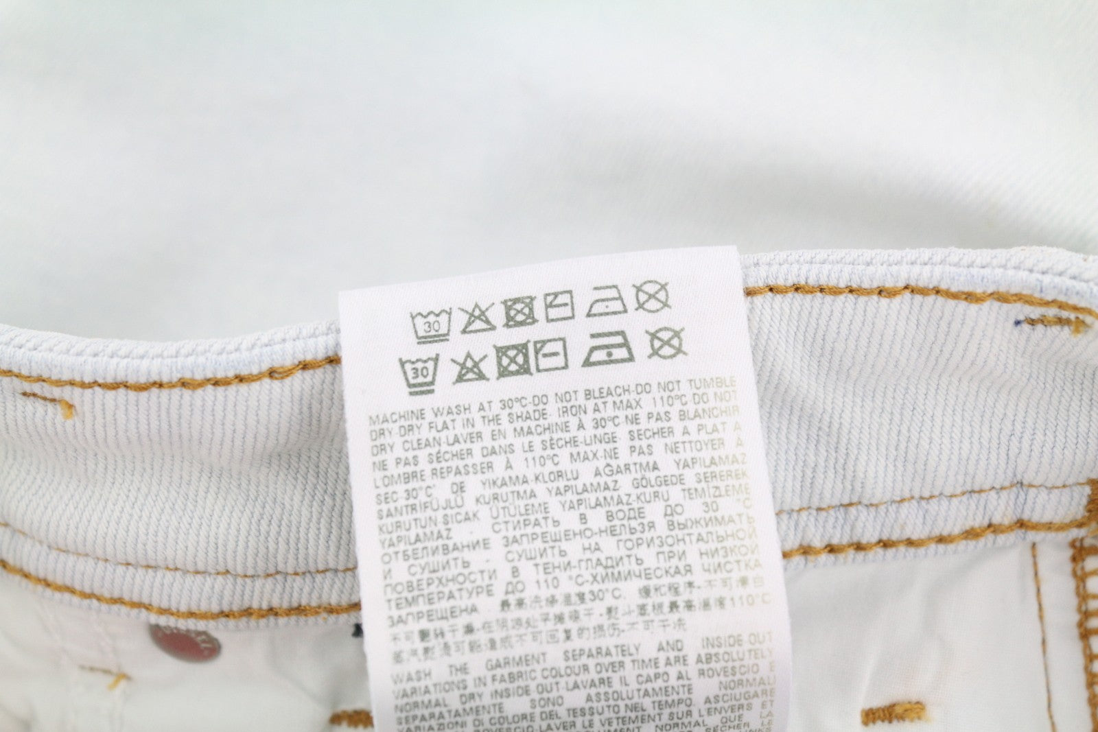 DIESEL De-Lyla 09C06 Women's Shorts W26 Light Blue Denim Zip Fly Pocketed